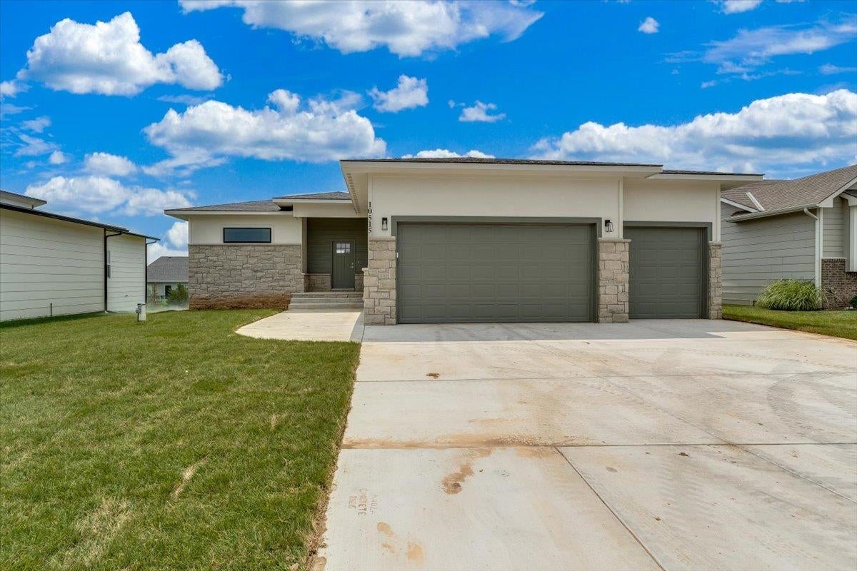 10515 W Basil St. — photo