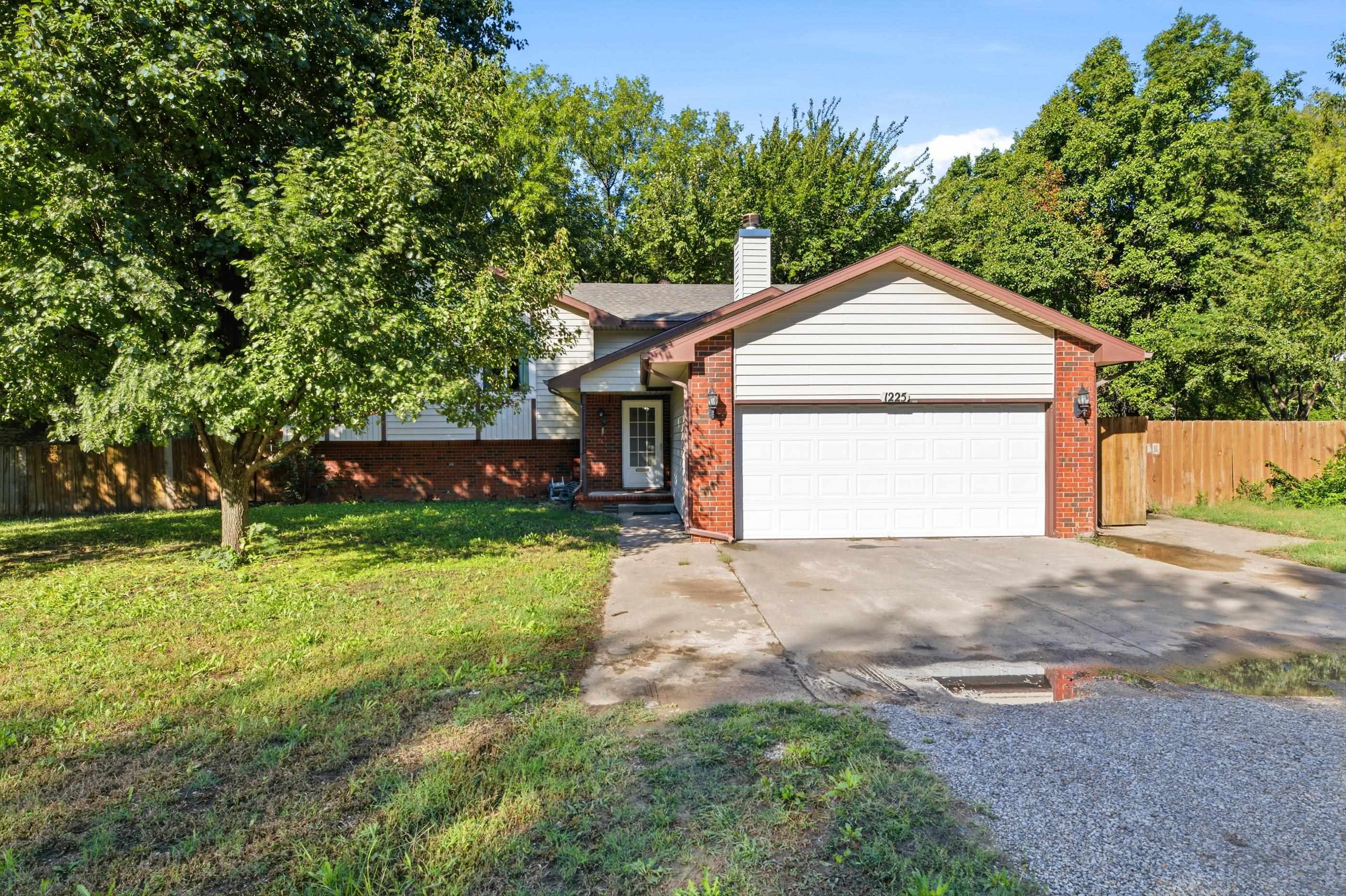 1225 N Wild Turkey Dr — photo