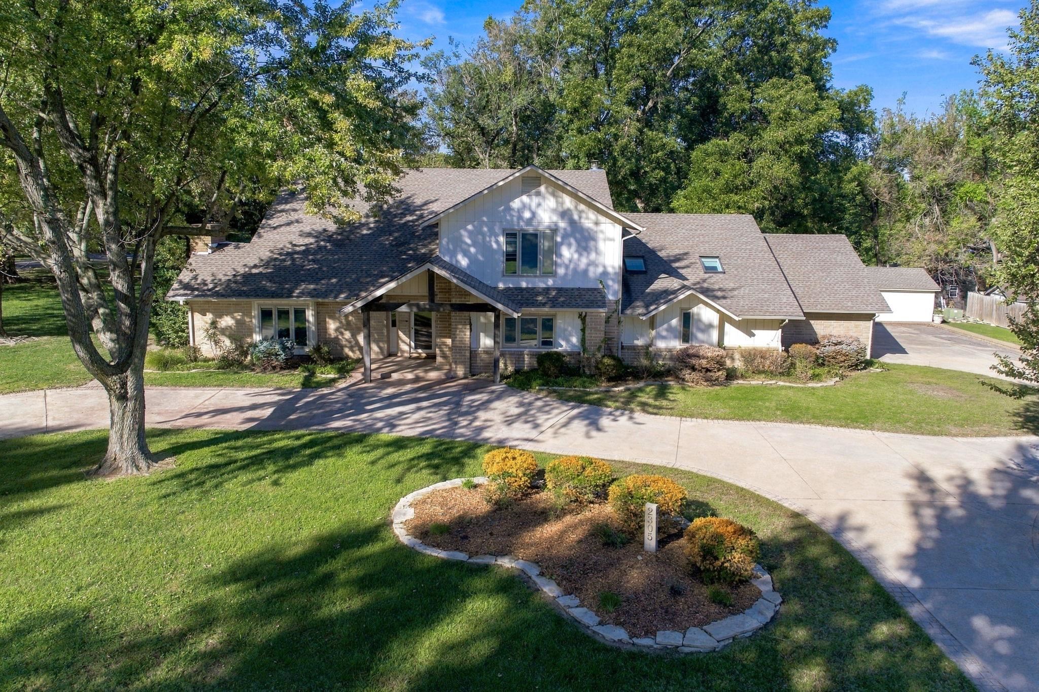 2305 N Squirrel Run — photo