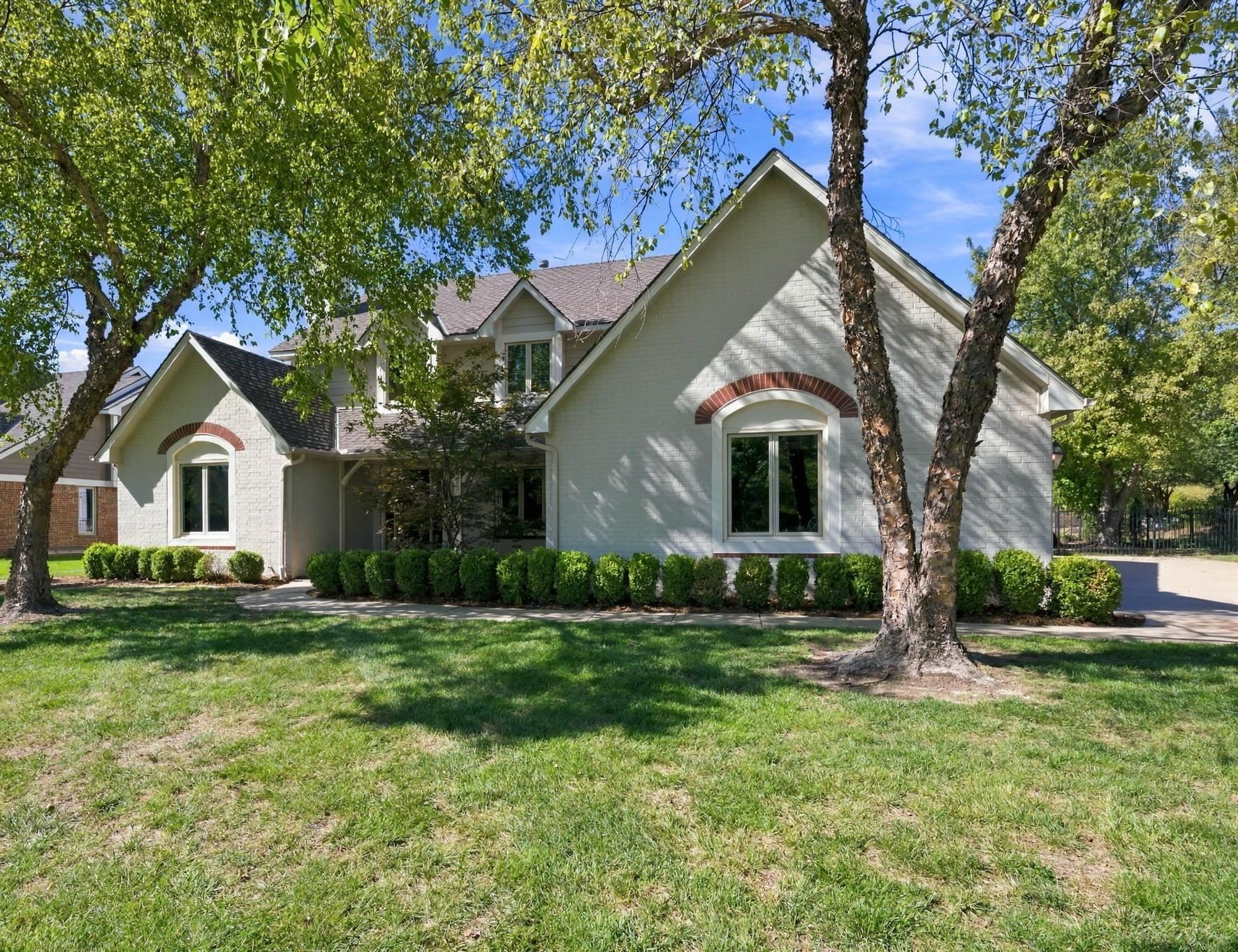 2903 N Cypress — photo