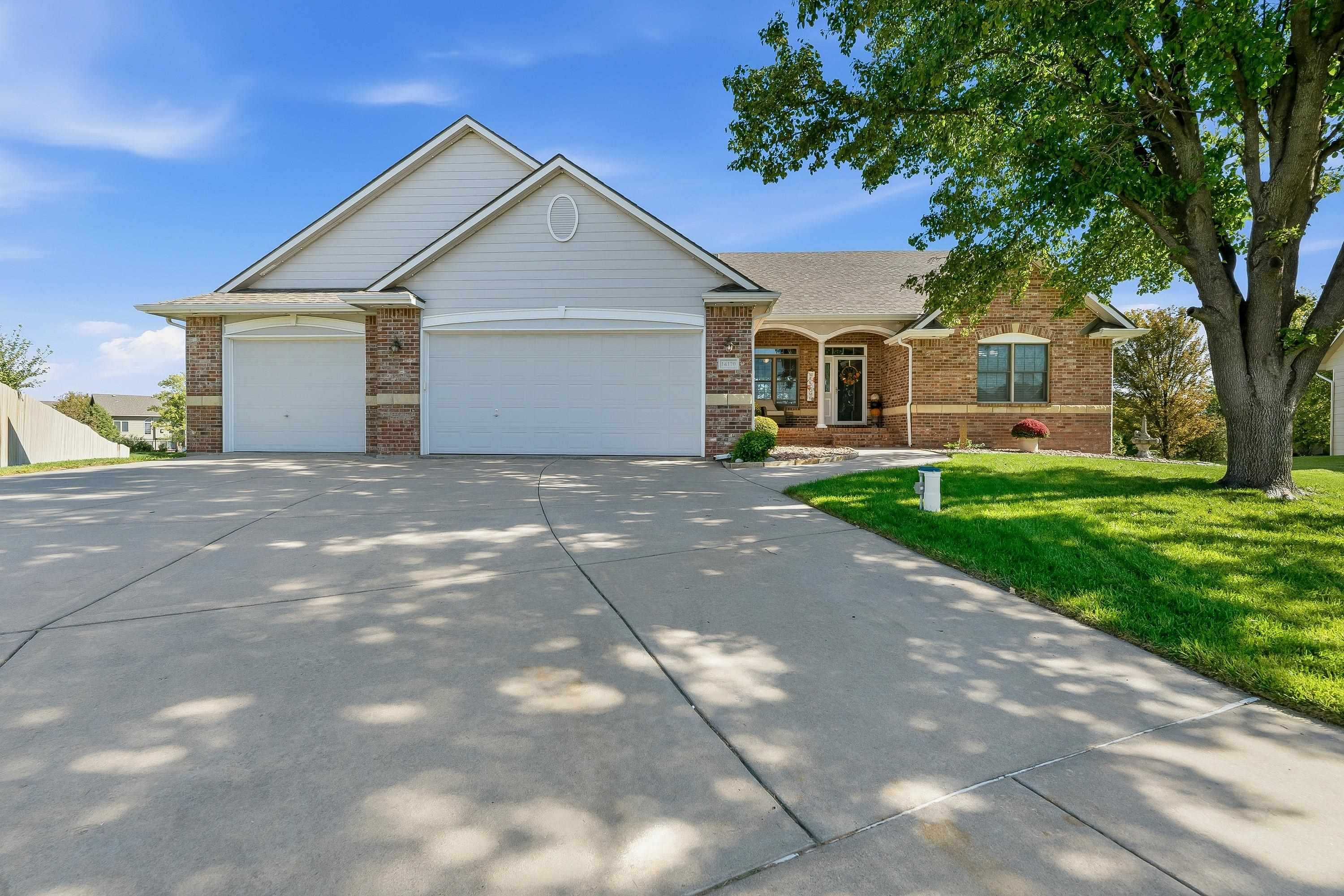 14170 W Highland Springs — photo