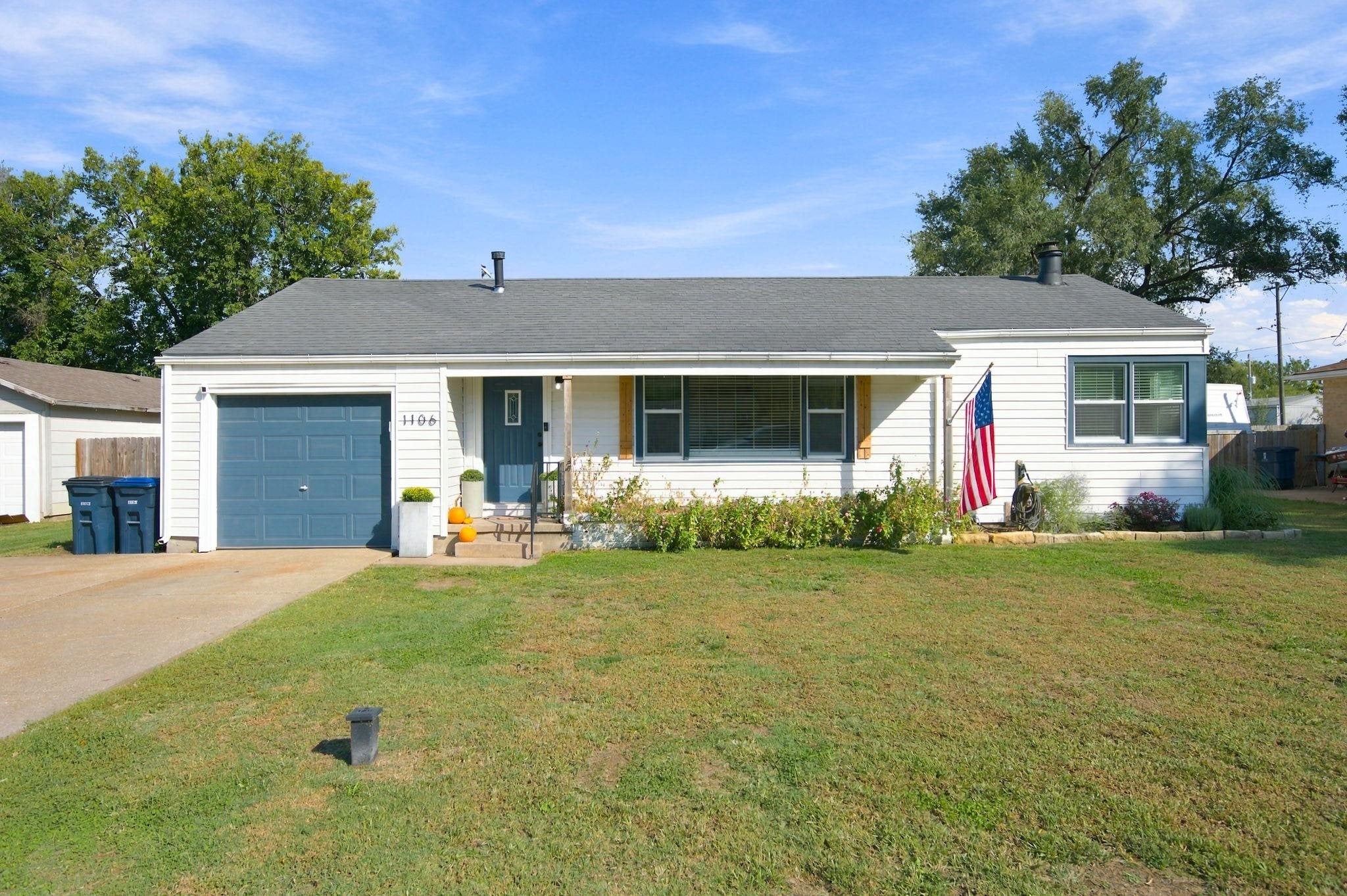 1106 N Taylor — photo