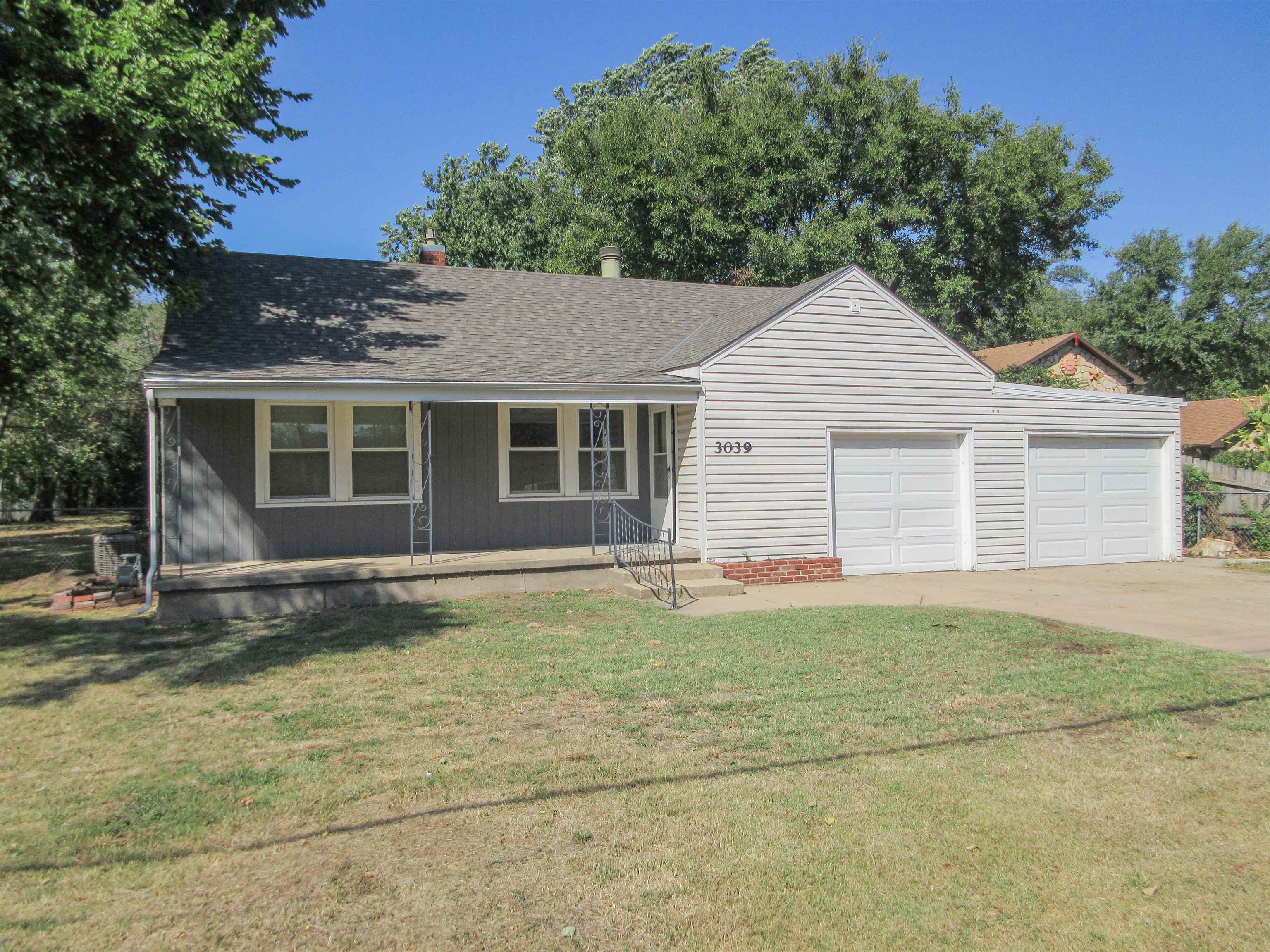 3039 N Salina — photo