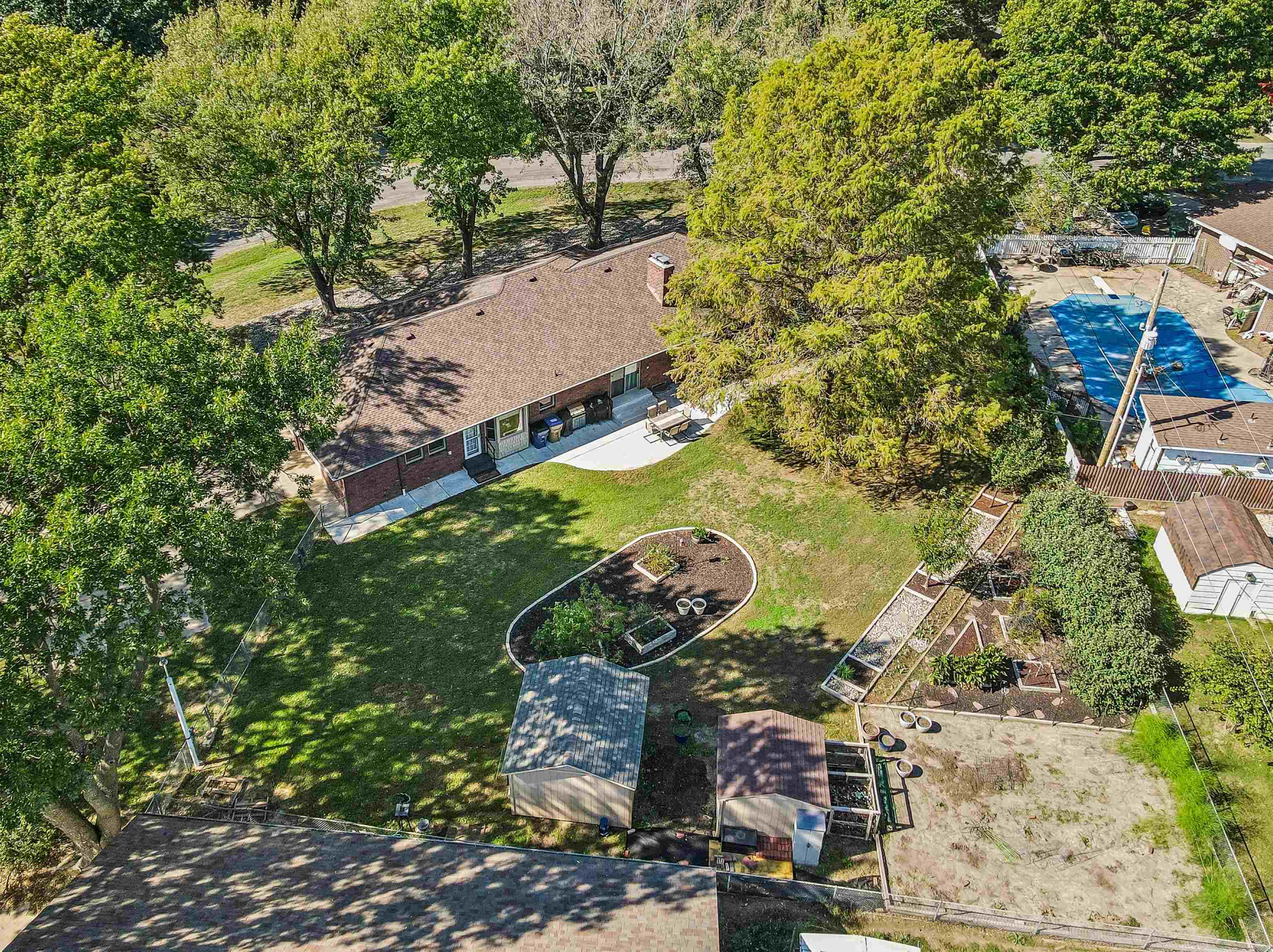 11528 W Valley Hi Dr — photo