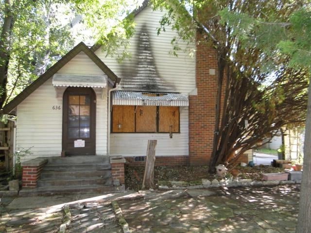 636 N Belmont Ave. — photo