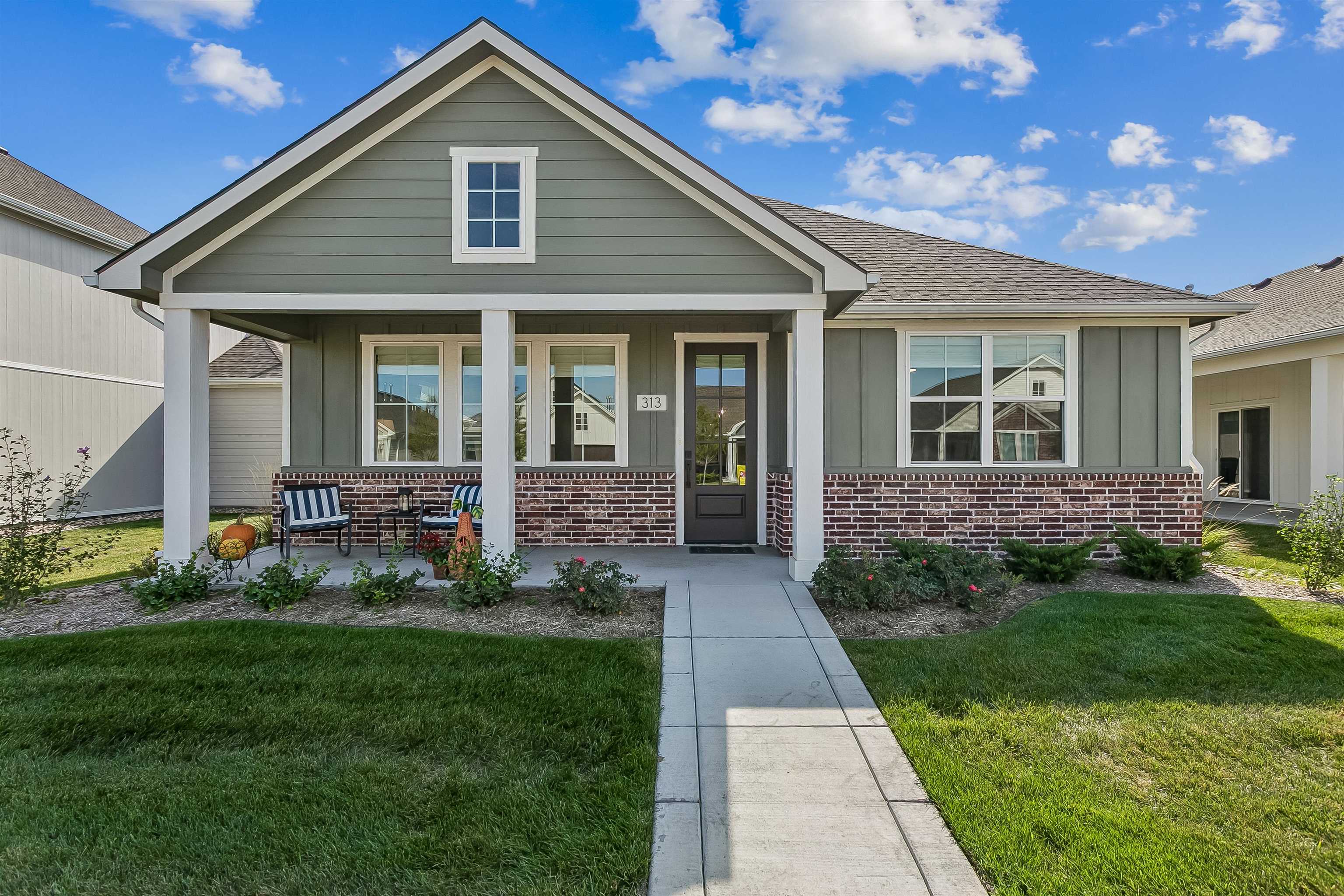 313 W Boxthorn Dr — photo