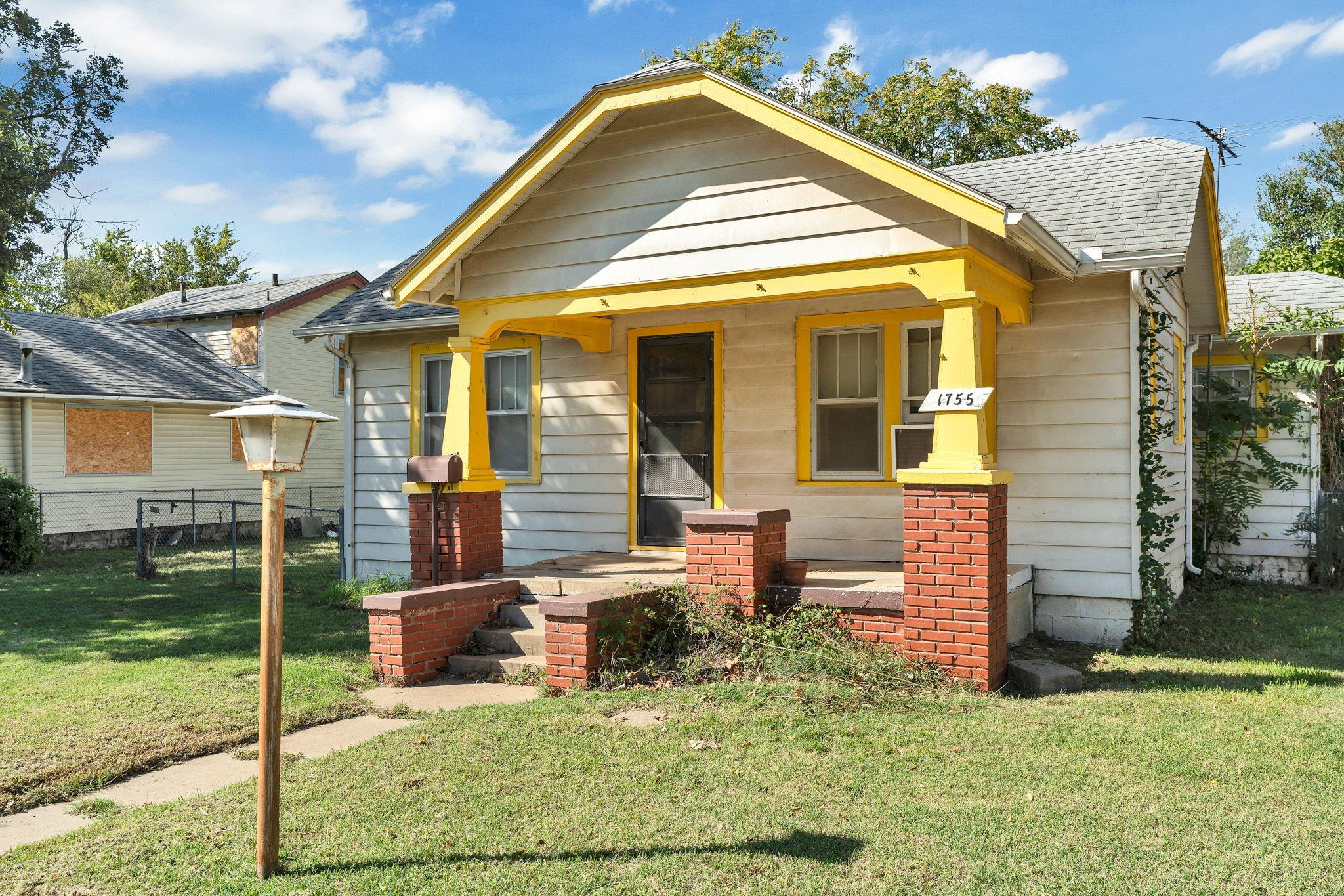 1755 S Waco Ave — photo