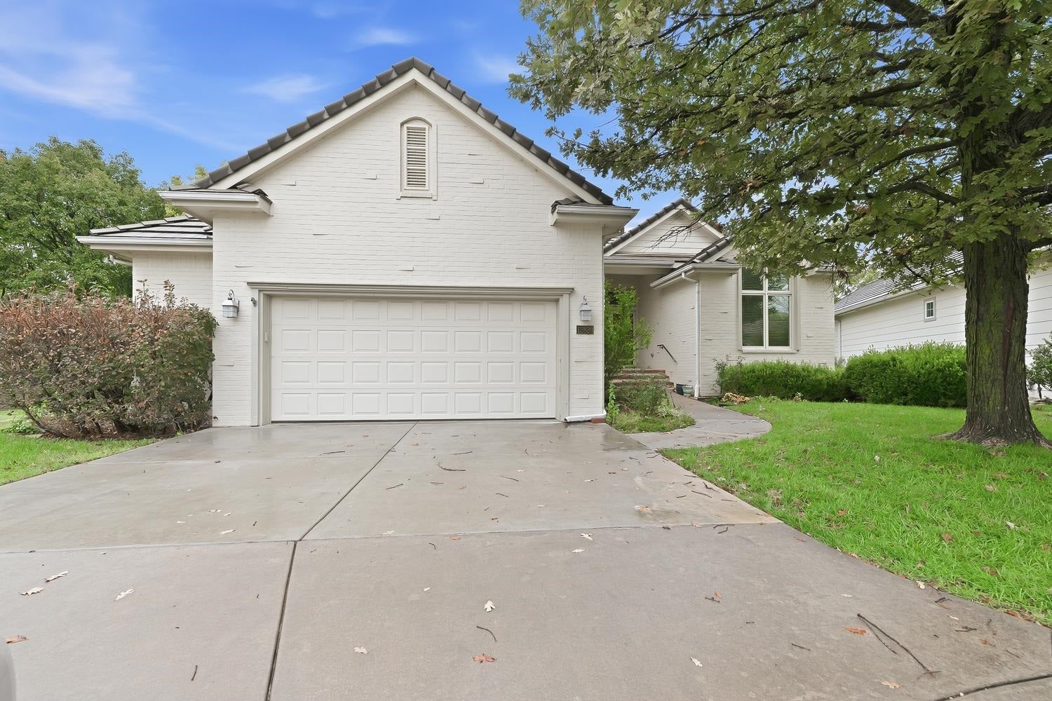 12820 E Crest Ridge Cir — photo