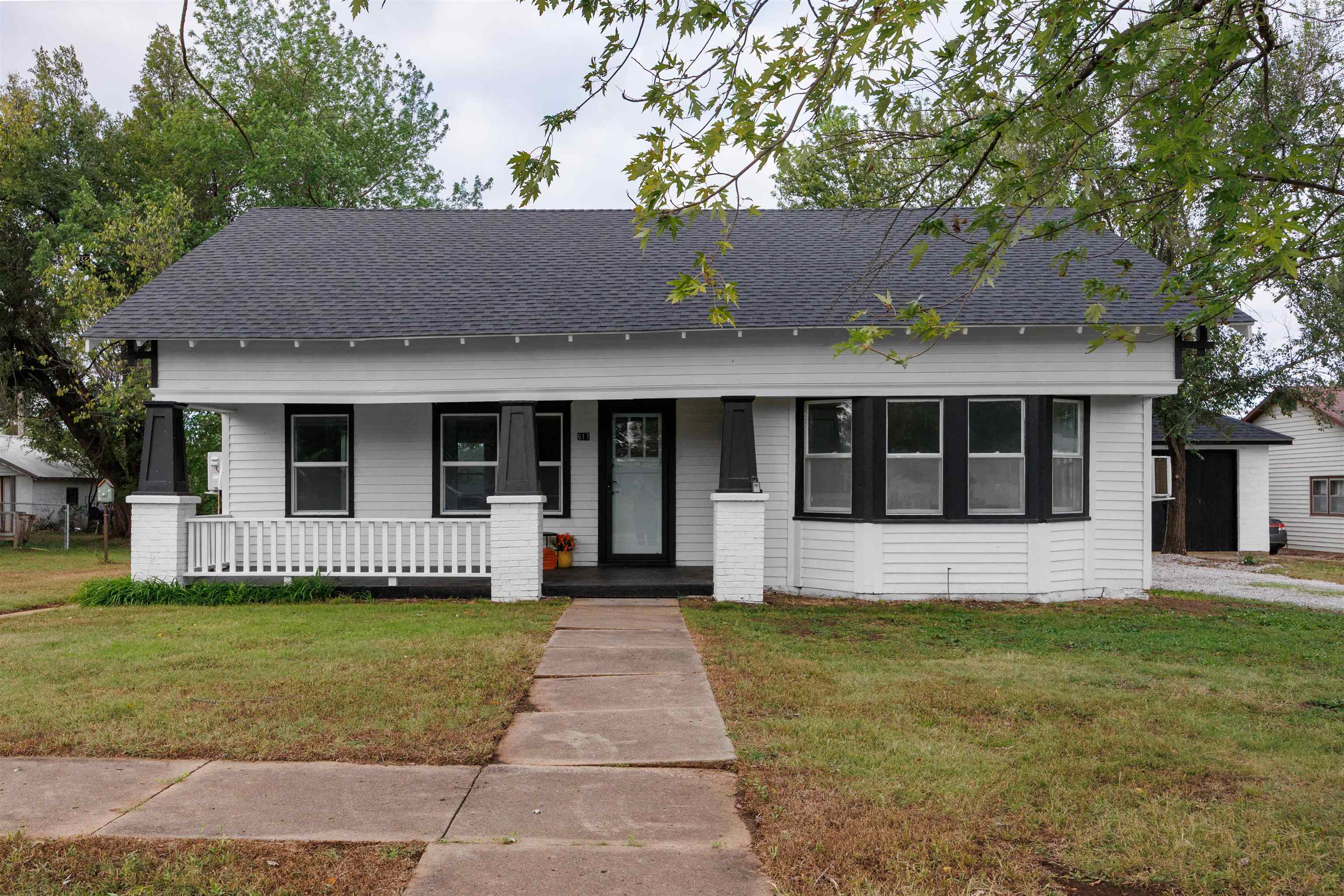 617 N Plum — photo