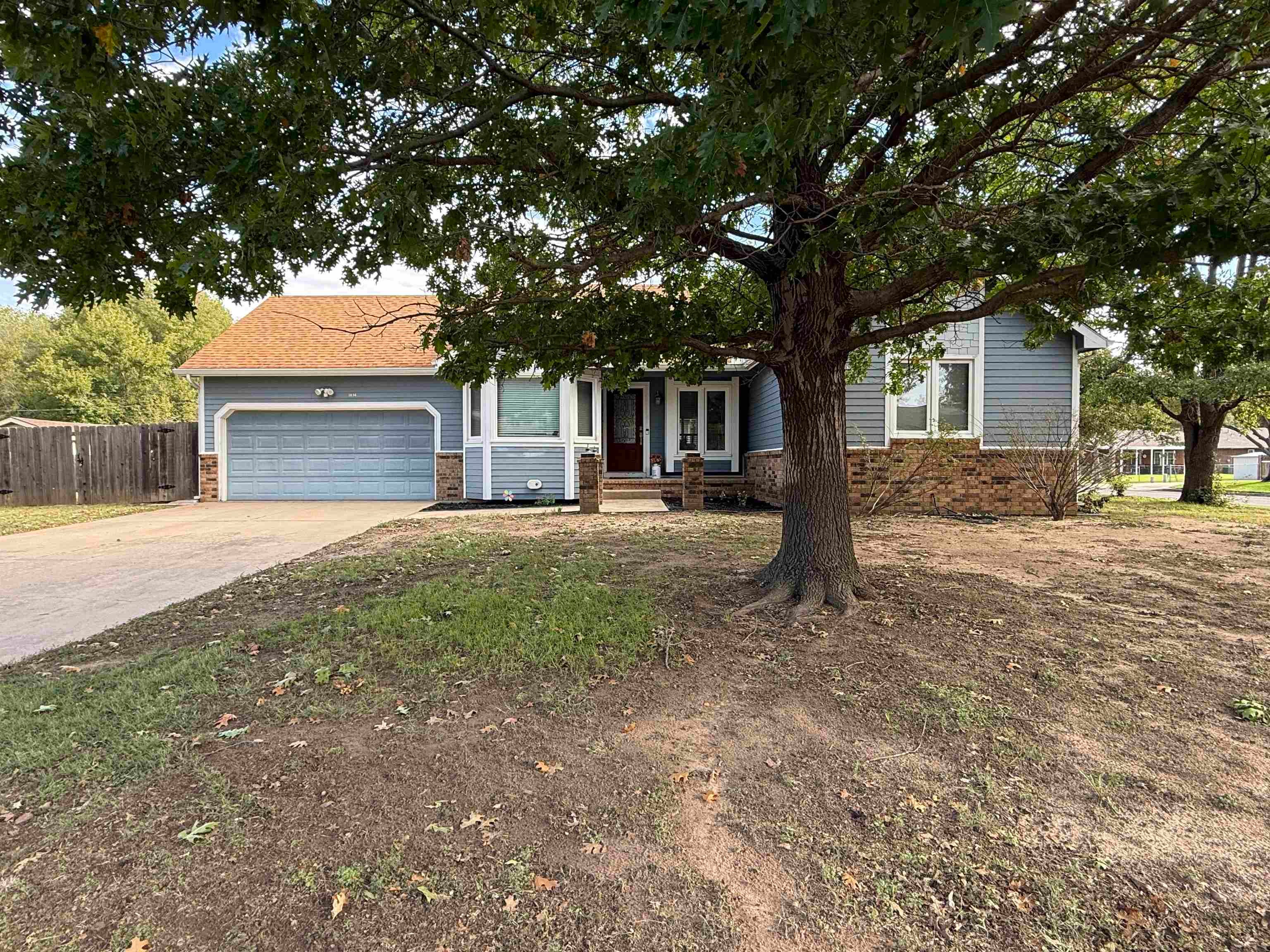 1834 N Tony Ln — photo