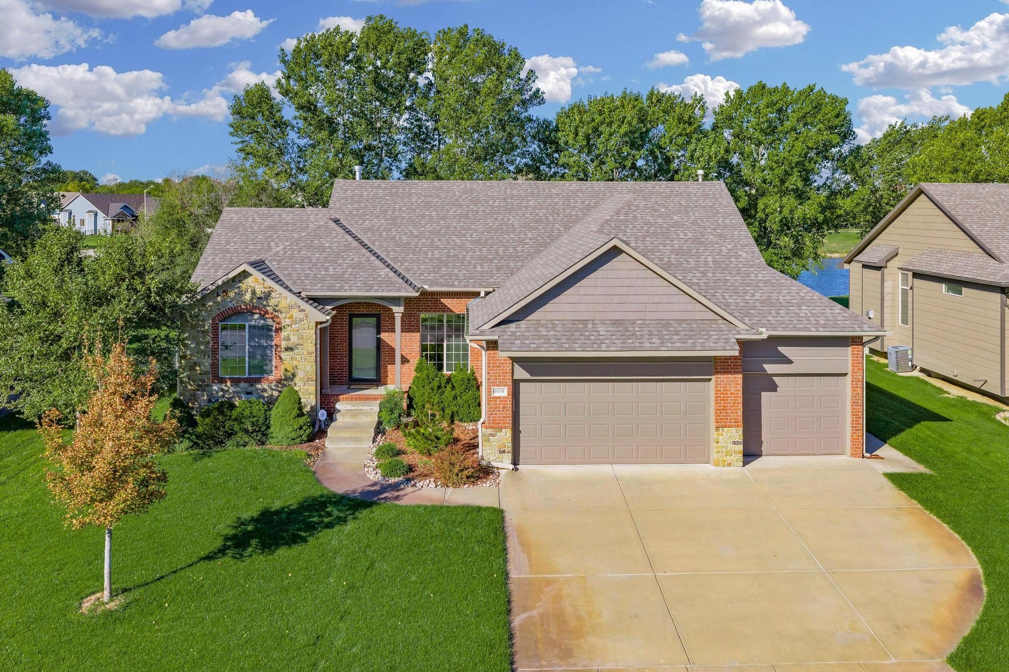 6038 W Driftwood Ct. — photo