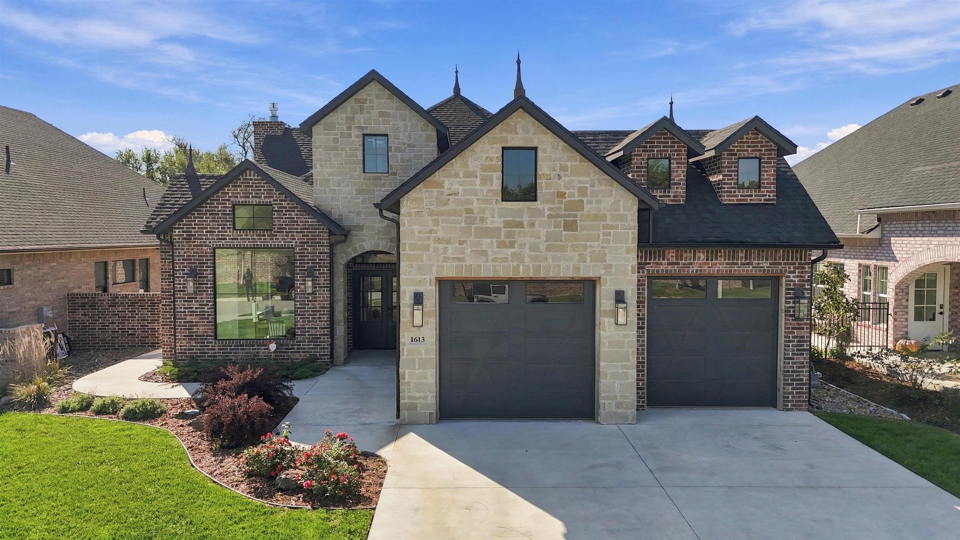 1613 W Rockhill Pl — photo