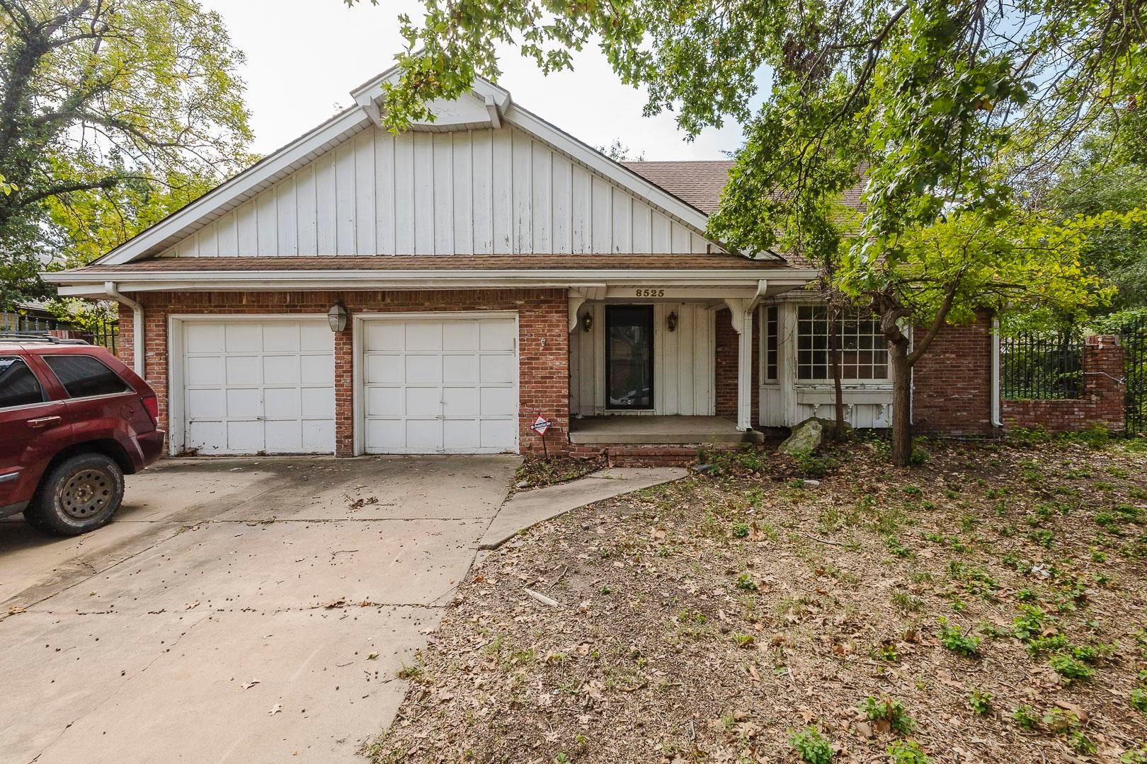 8525 E Limerick — photo