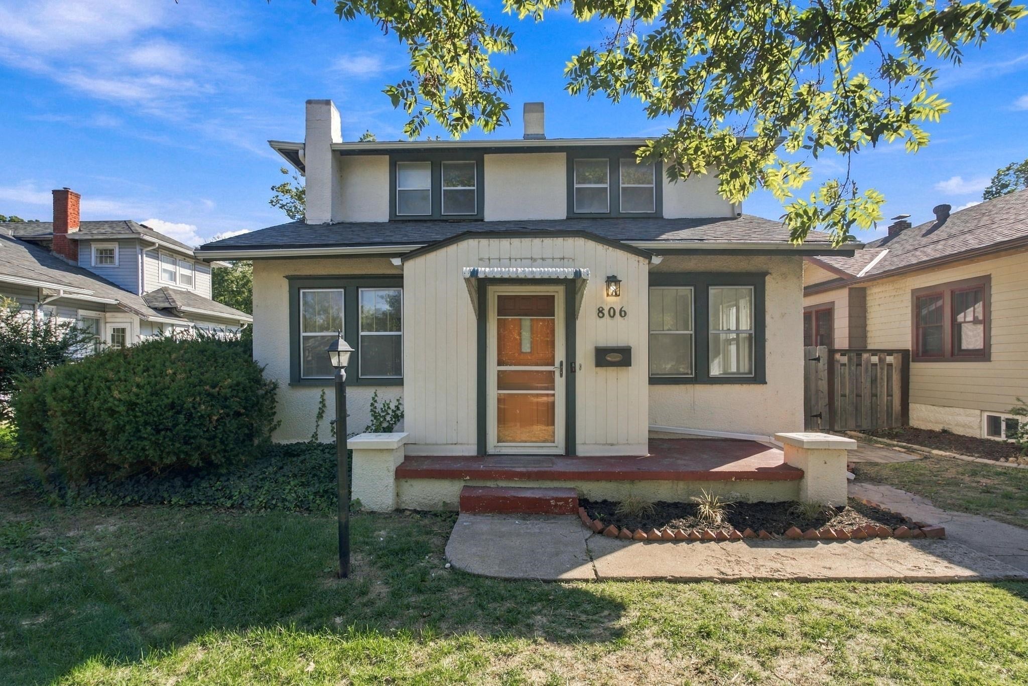 806 N Porter — photo