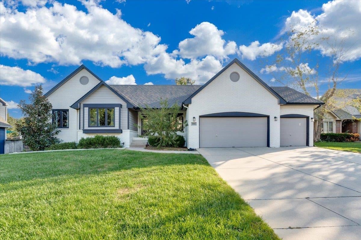 10111 E Mainsgate Cir — photo