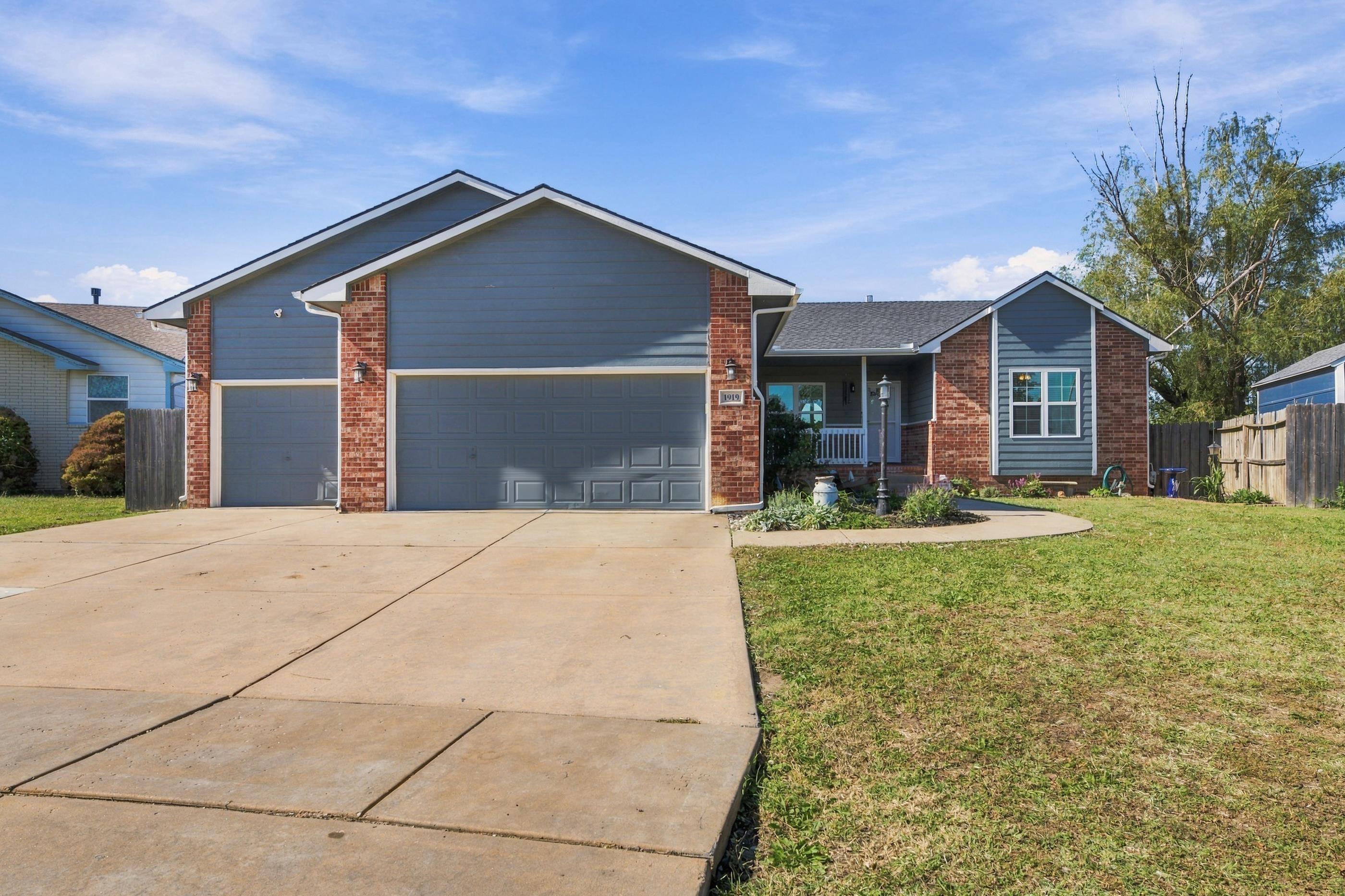 1919 N Country Walk Ln — photo