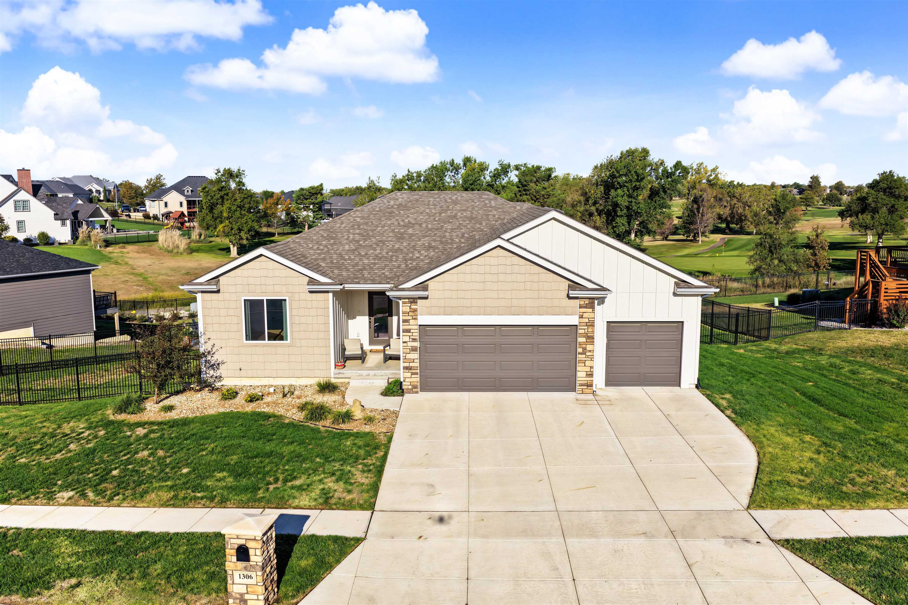 1306 Bentgrass Ln — photo