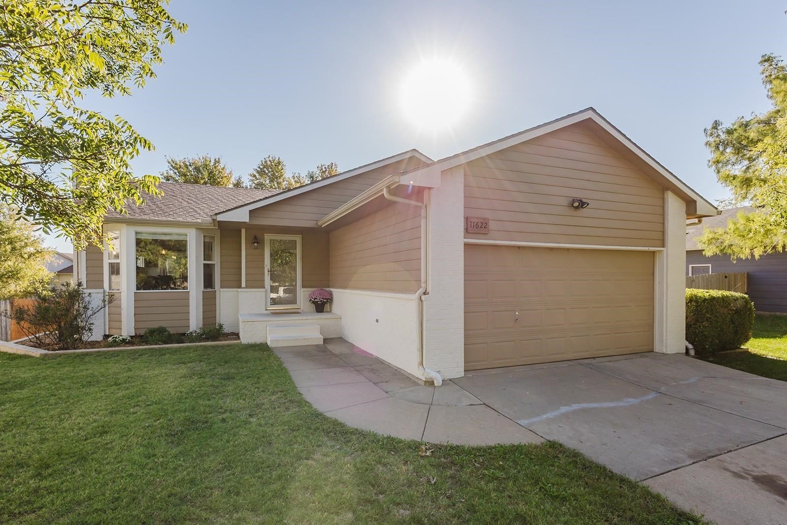 11622 W Ryan — photo