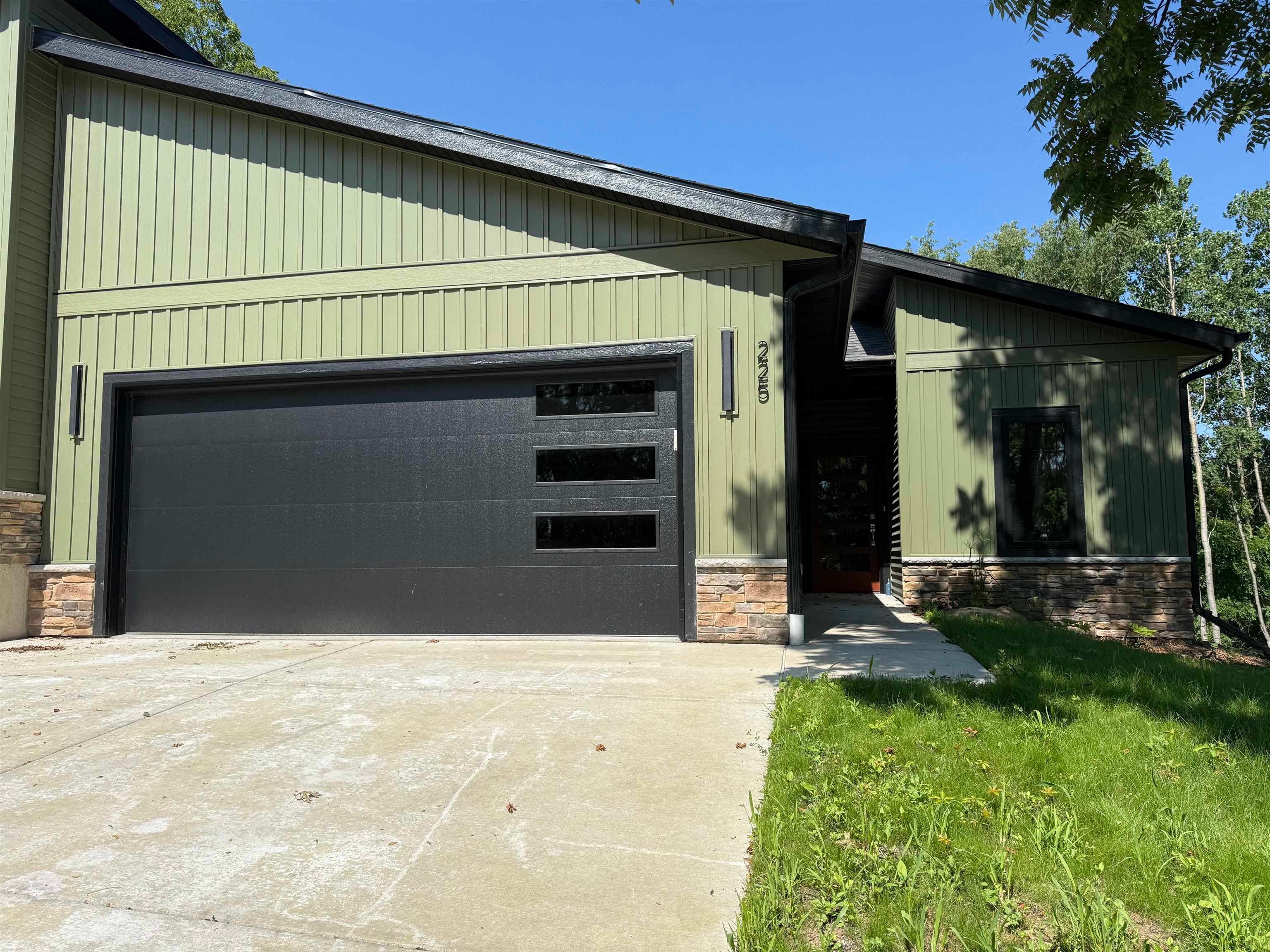 225 Whitetail Lane 28 — photo