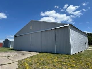 Hangar B Middle Street — photo