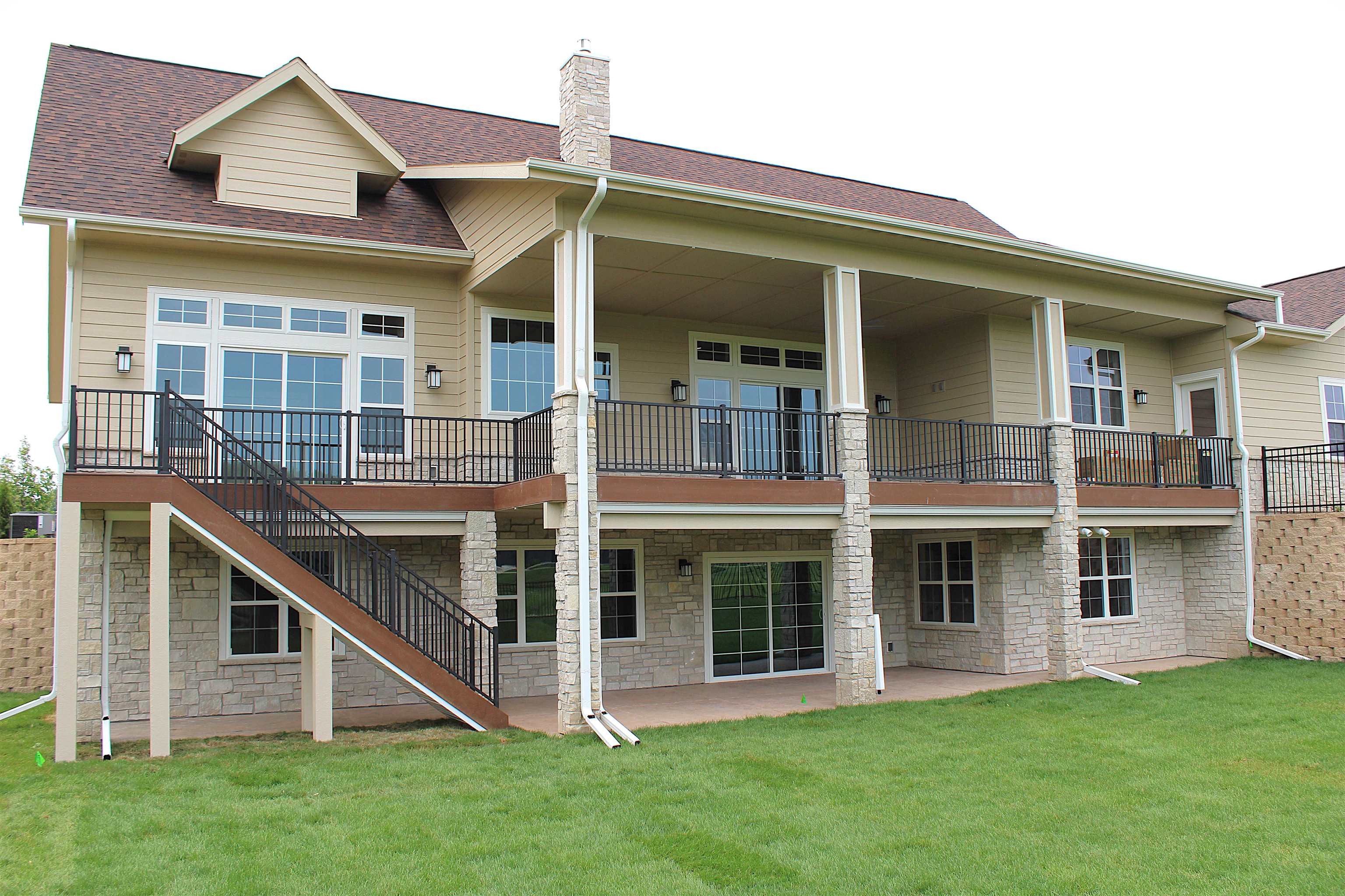 1306 Moll Drive — photo