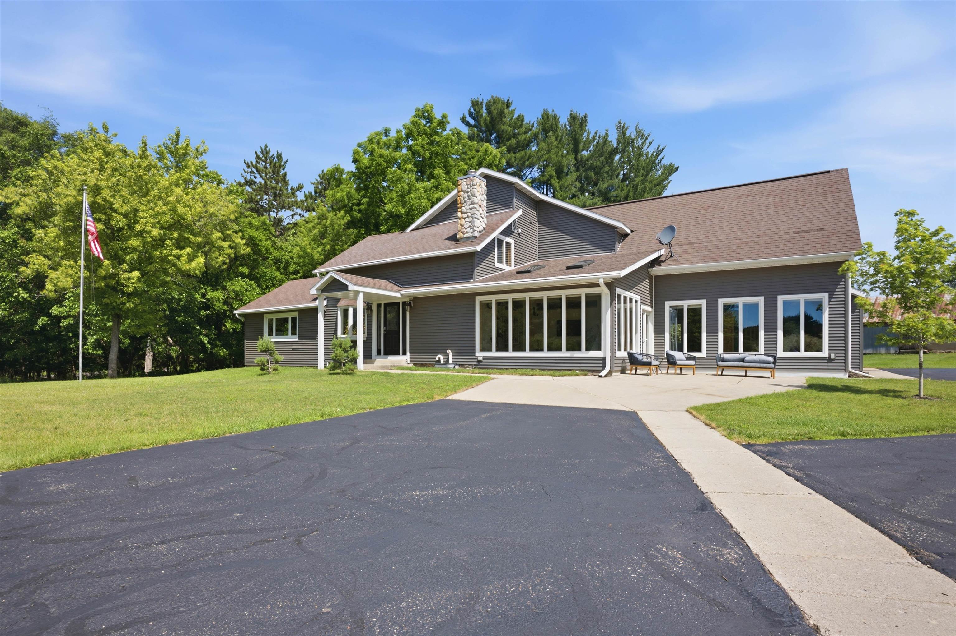 N9380 County Rd XX Road, Lewiston, WI 53965