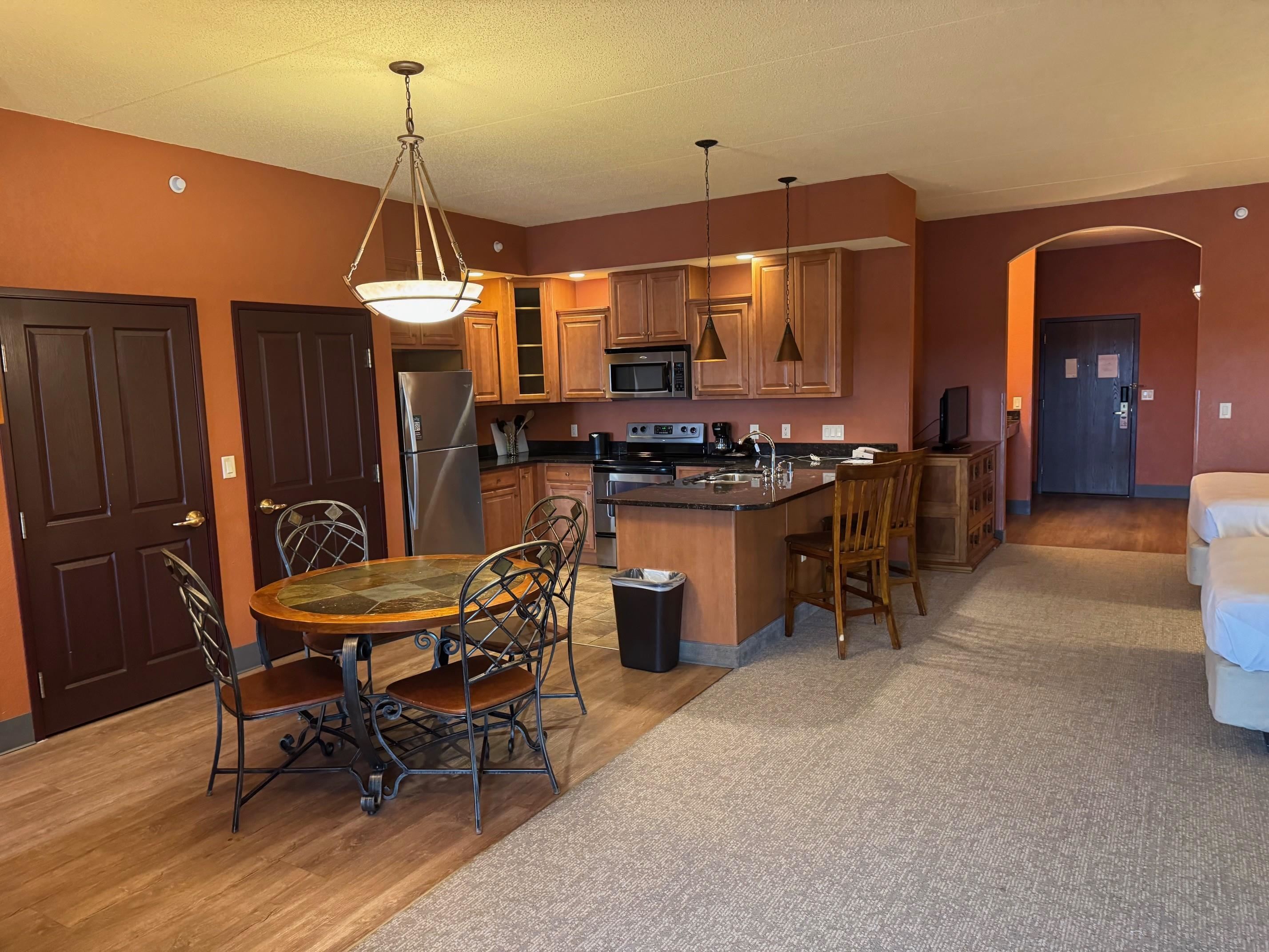 2411 River Road — photo