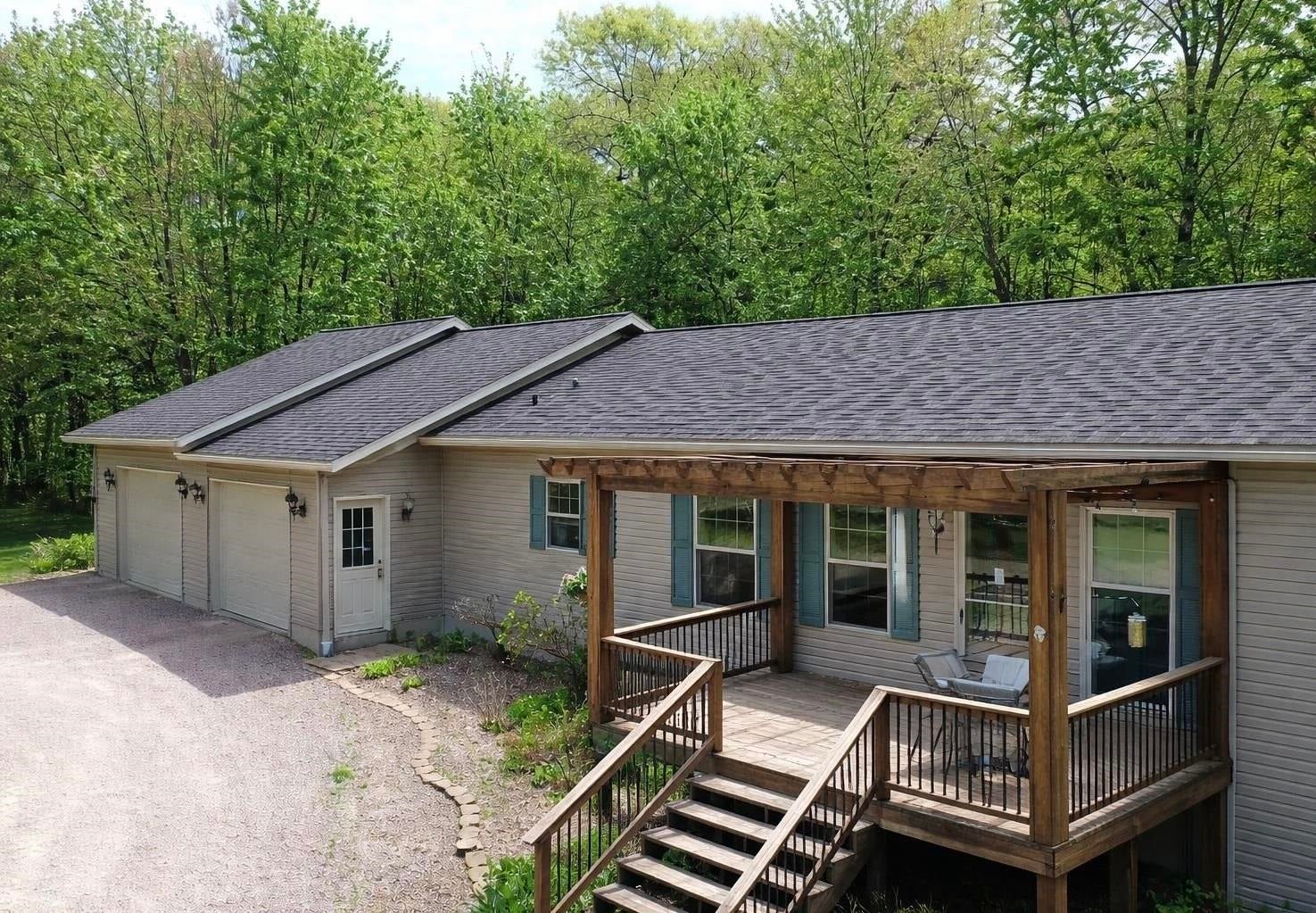W15501 US Highway 10 — photo