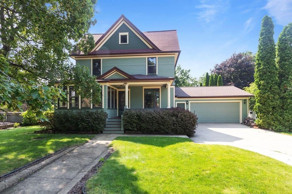 607 Mill Street — photo
