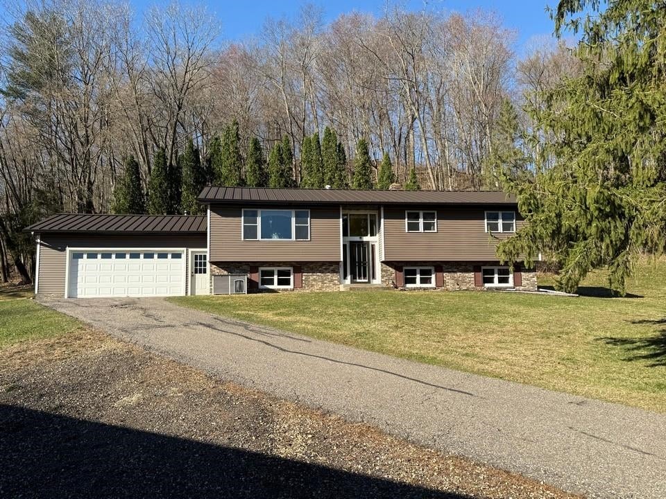 E3497 Croal Hollow Road — photo