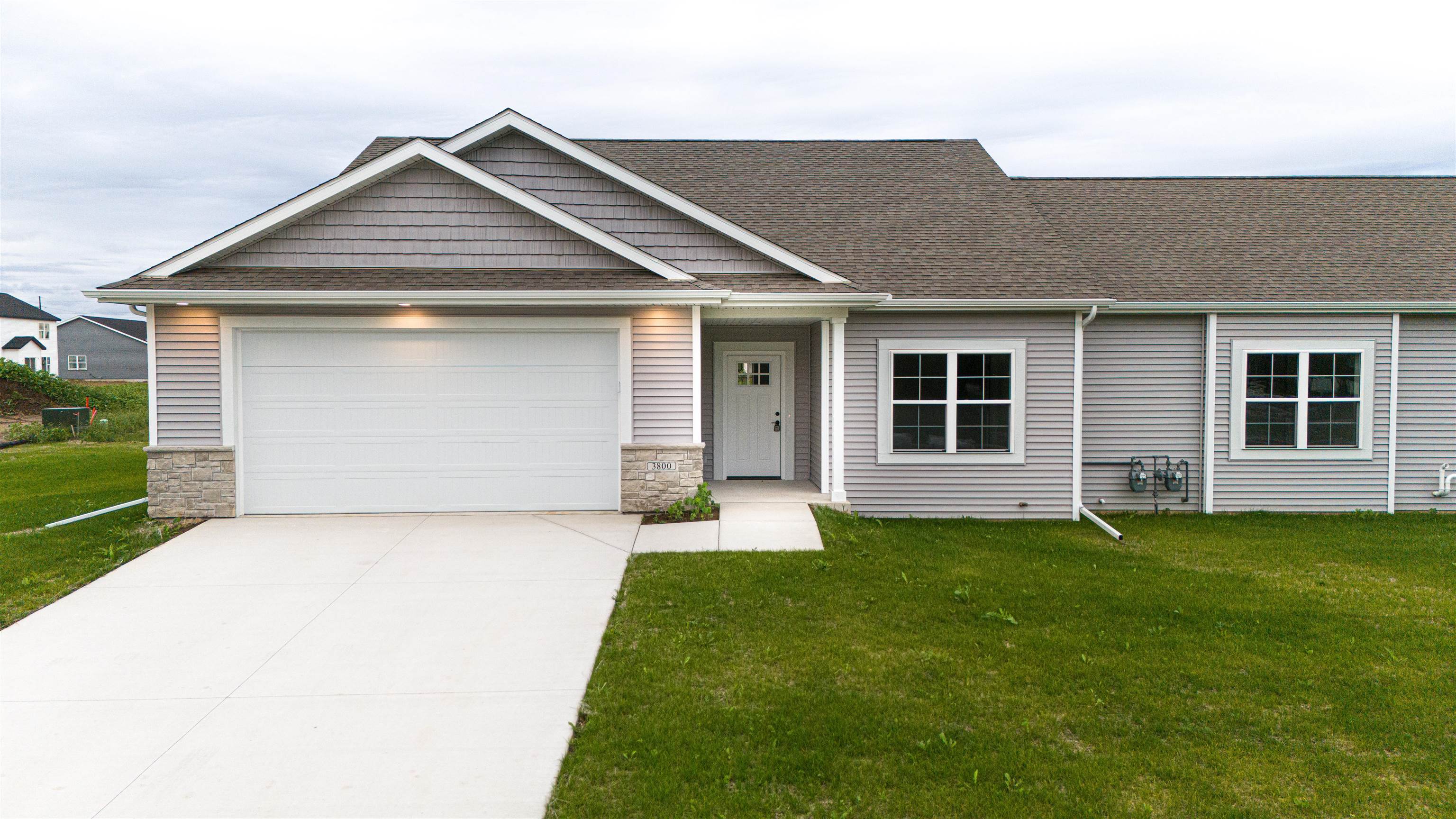 3800 Green Ash Drive — photo