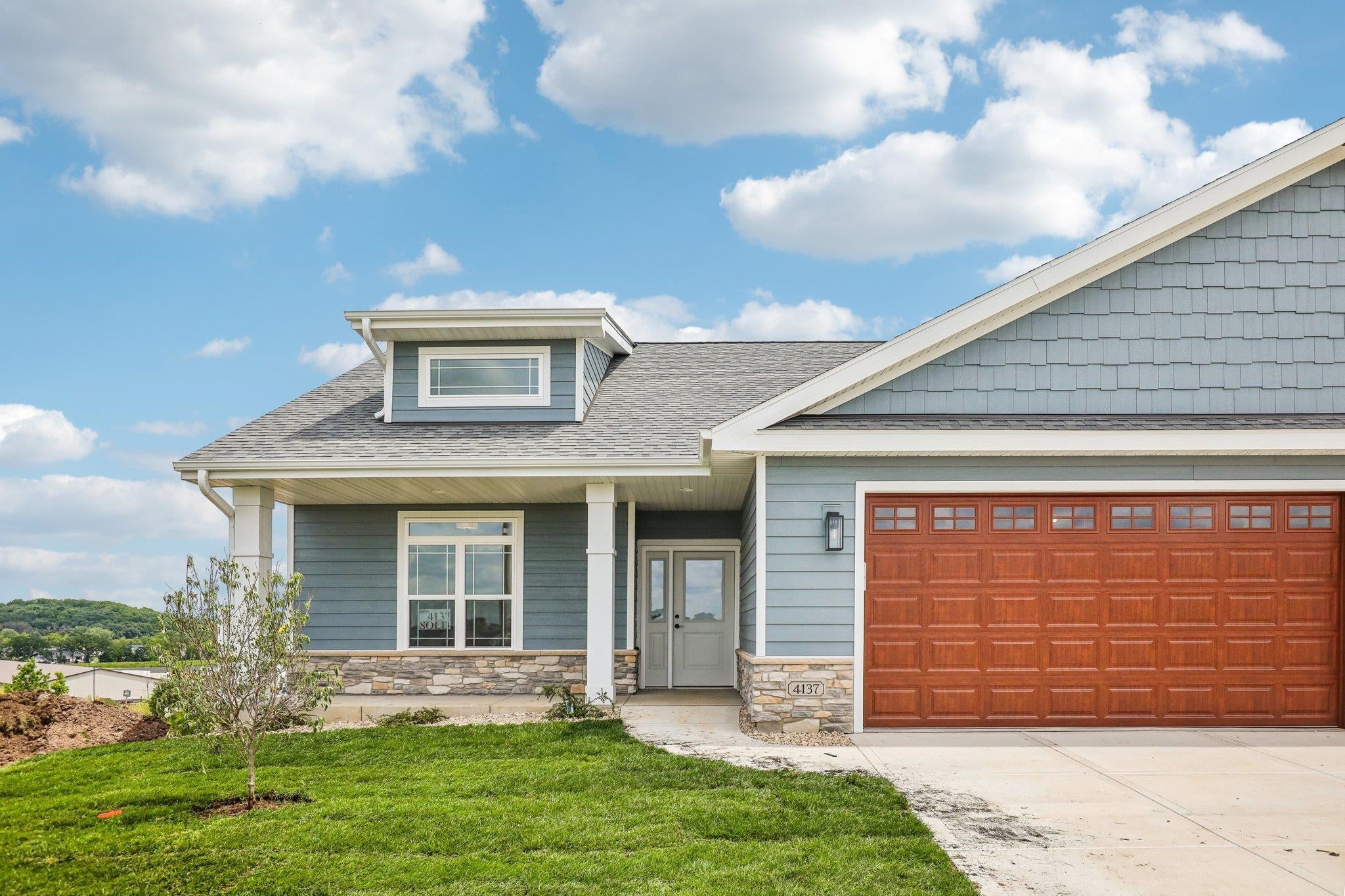 6475 Ridge View Way — photo