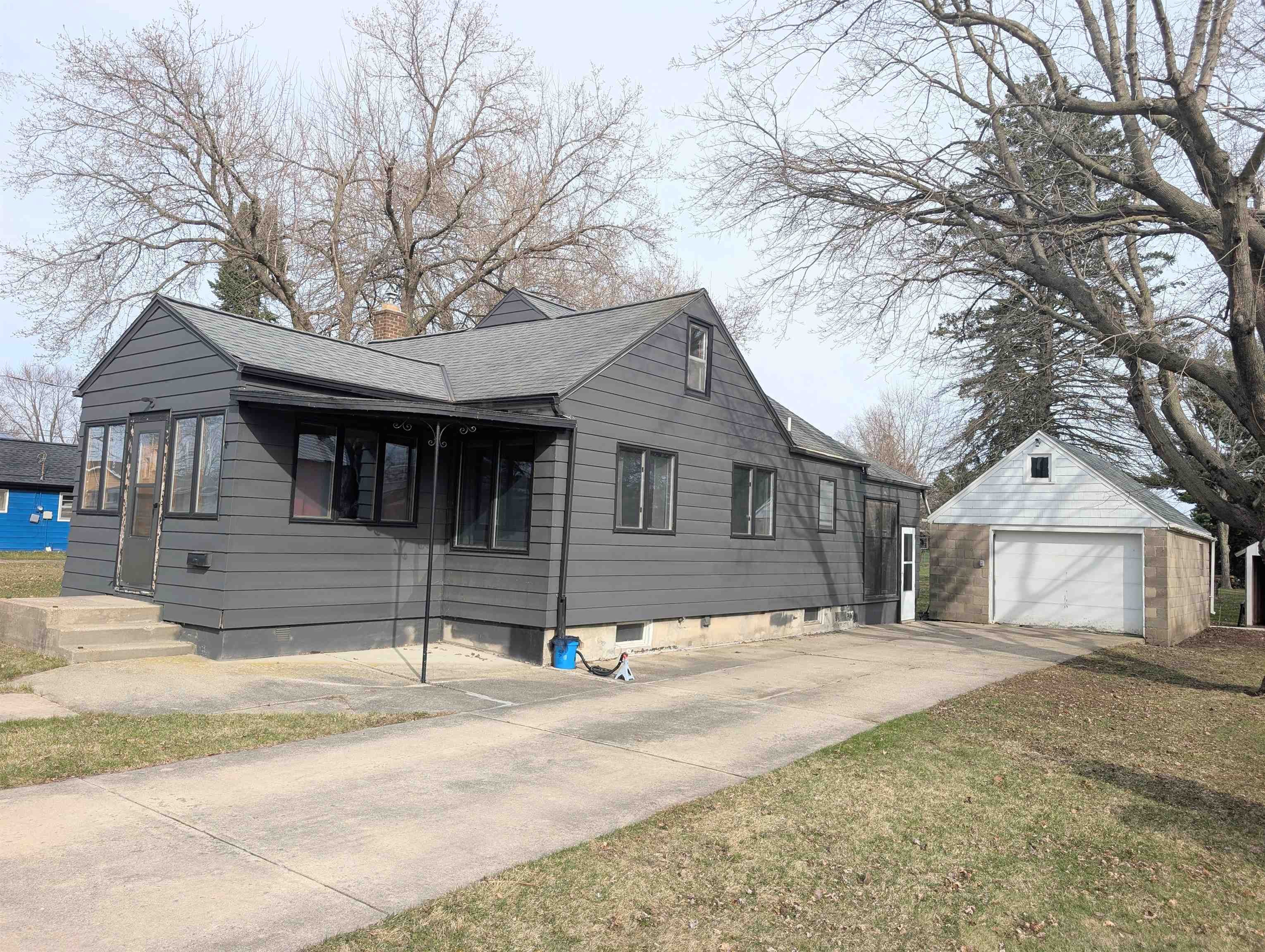 408 Mill Street — photo