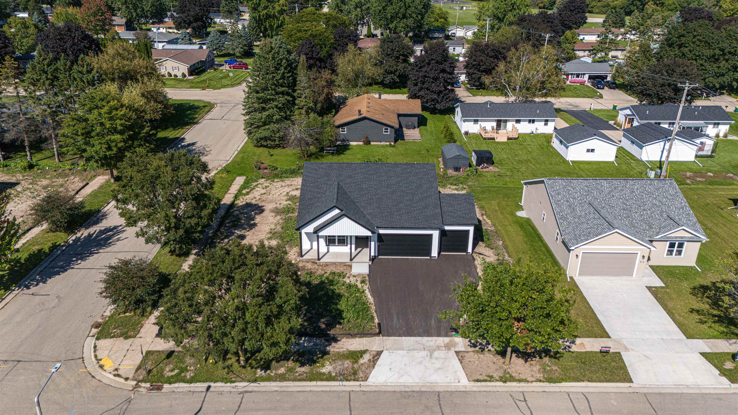 504 Village Lane, Ripon, WI 54971 — photo 3