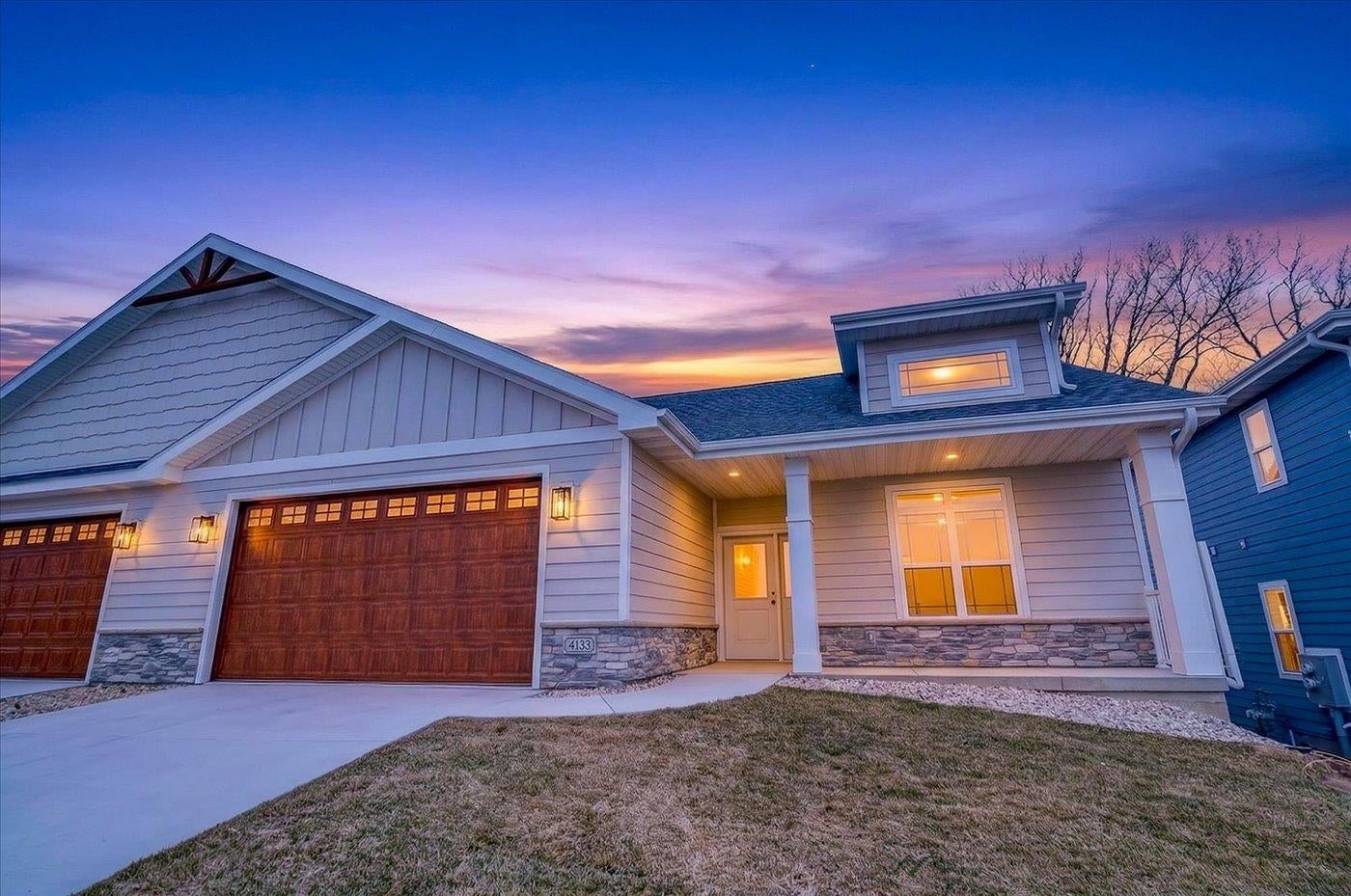 6485 Ridge View Way — photo