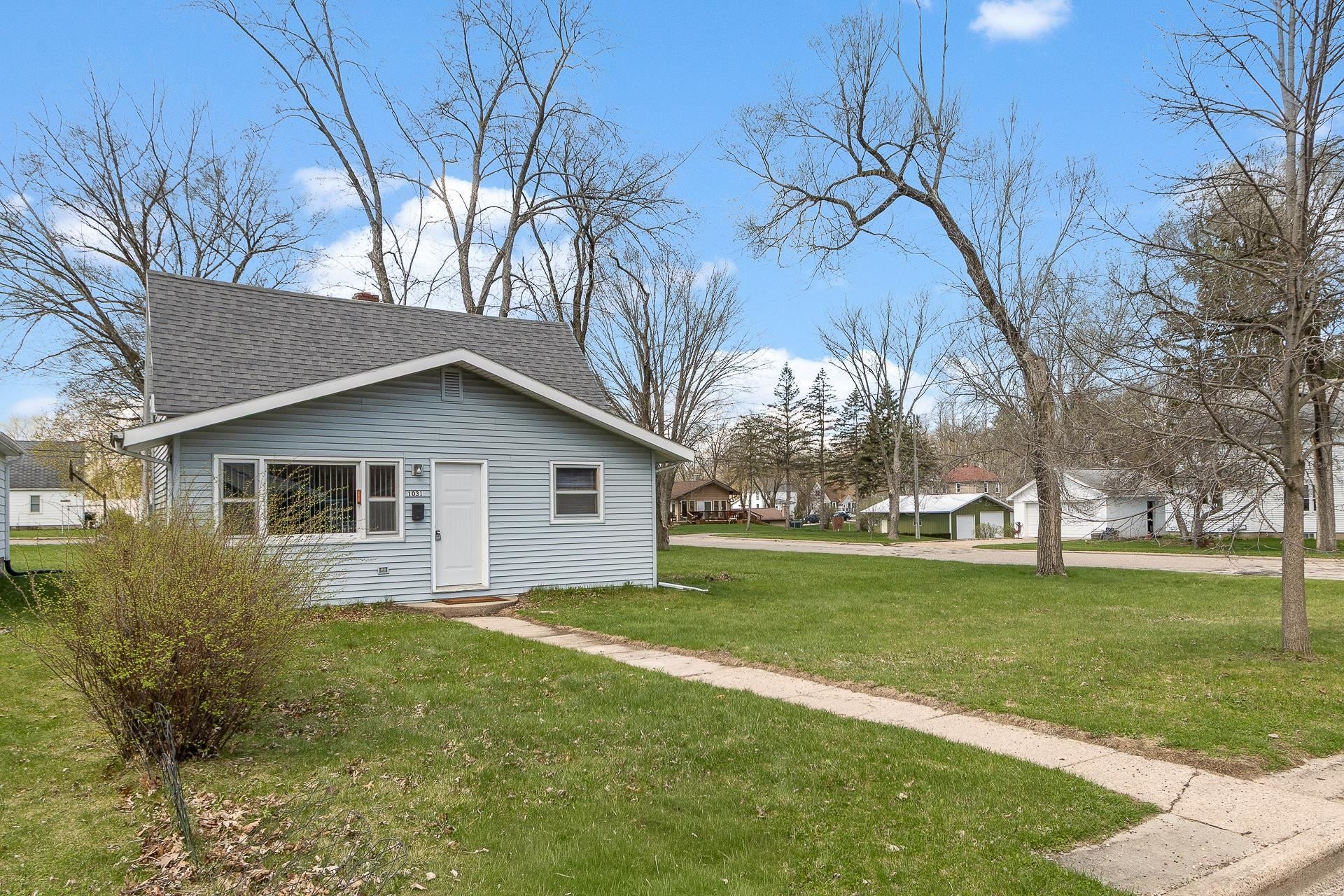 1031 Vine Street — photo