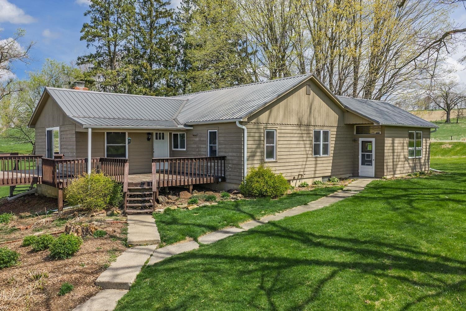 E5386 County Rd. V, Reedsburg, WI 53959