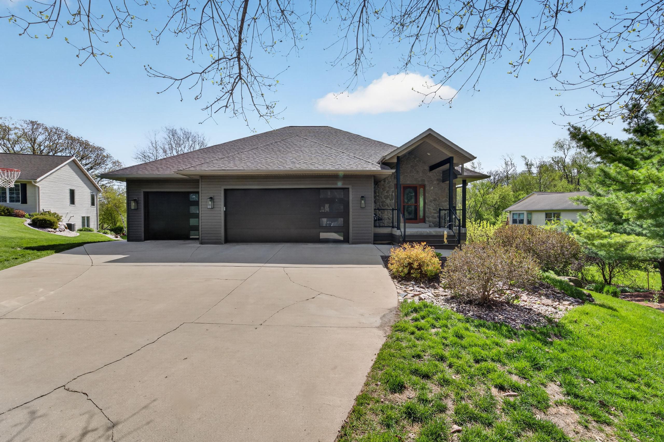 801 Nordic View — photo