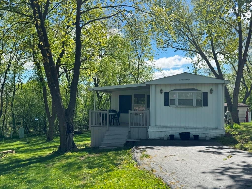 424 Skyline Drive — photo