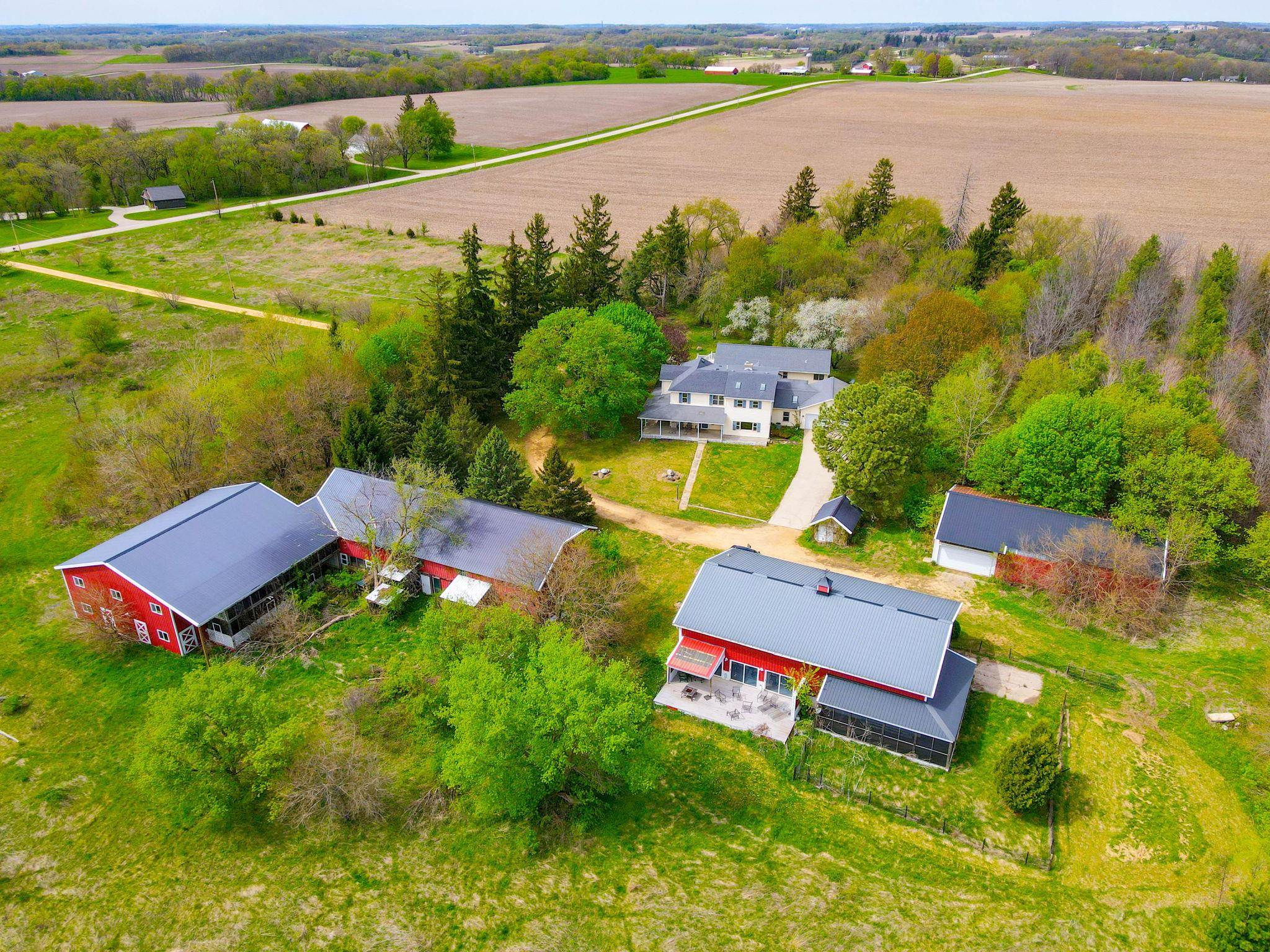2296 Tower Drive — photo