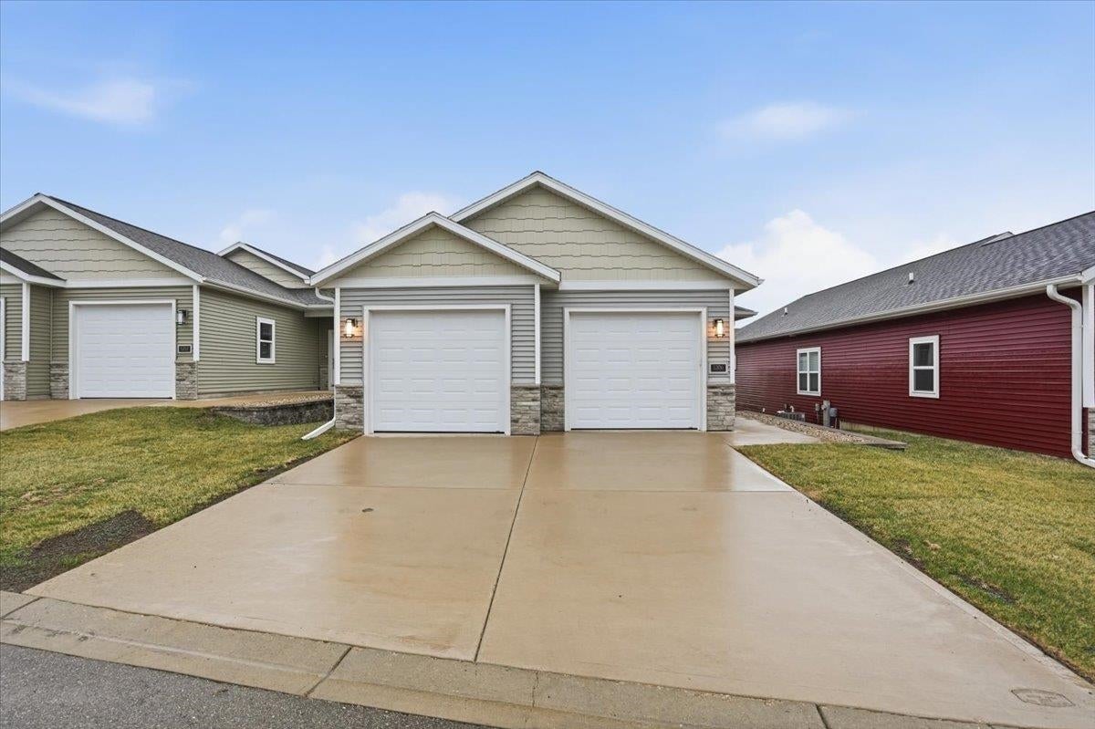 1206 Tivoli Circle — photo