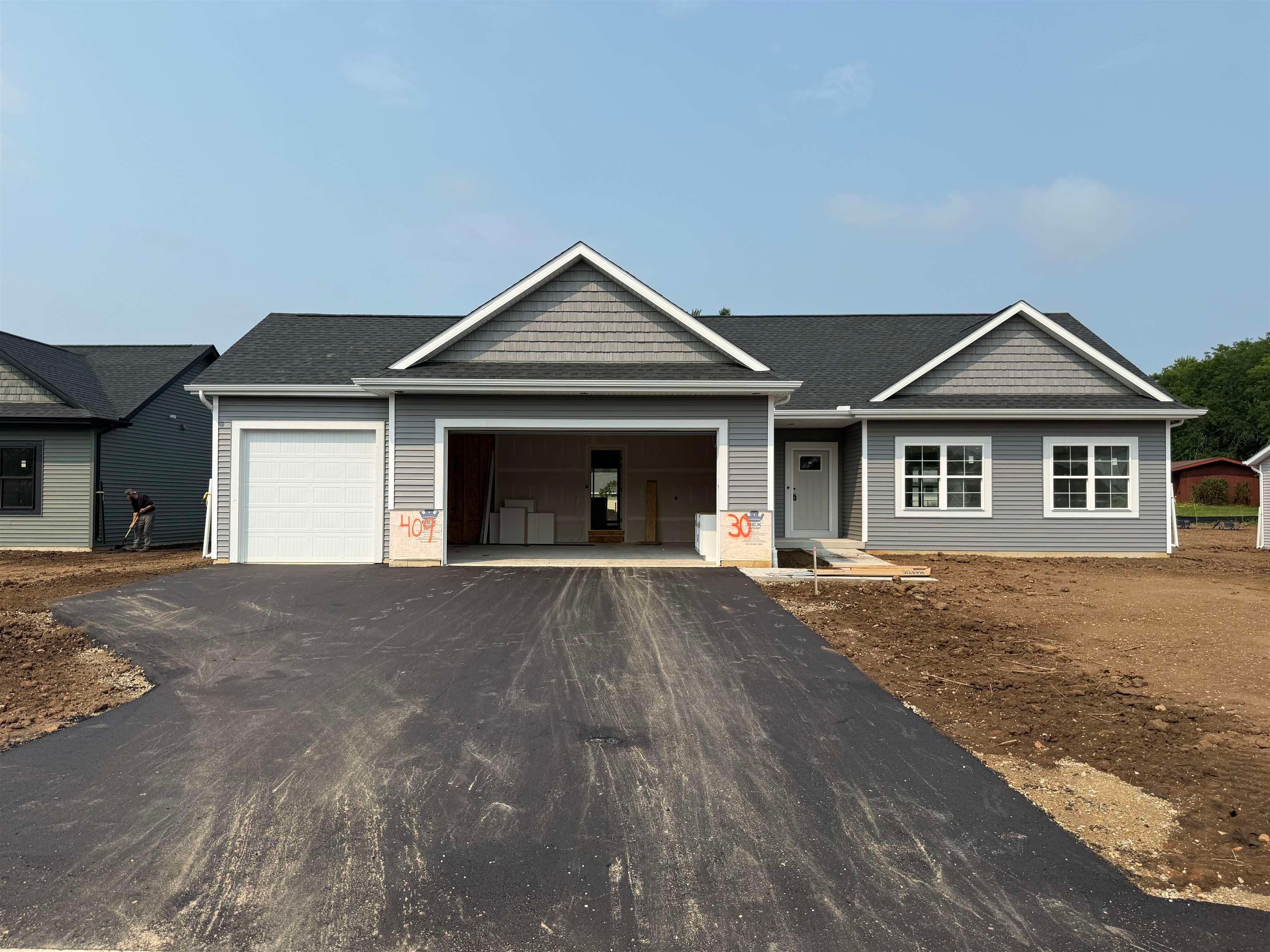 409 Ridge Court — photo