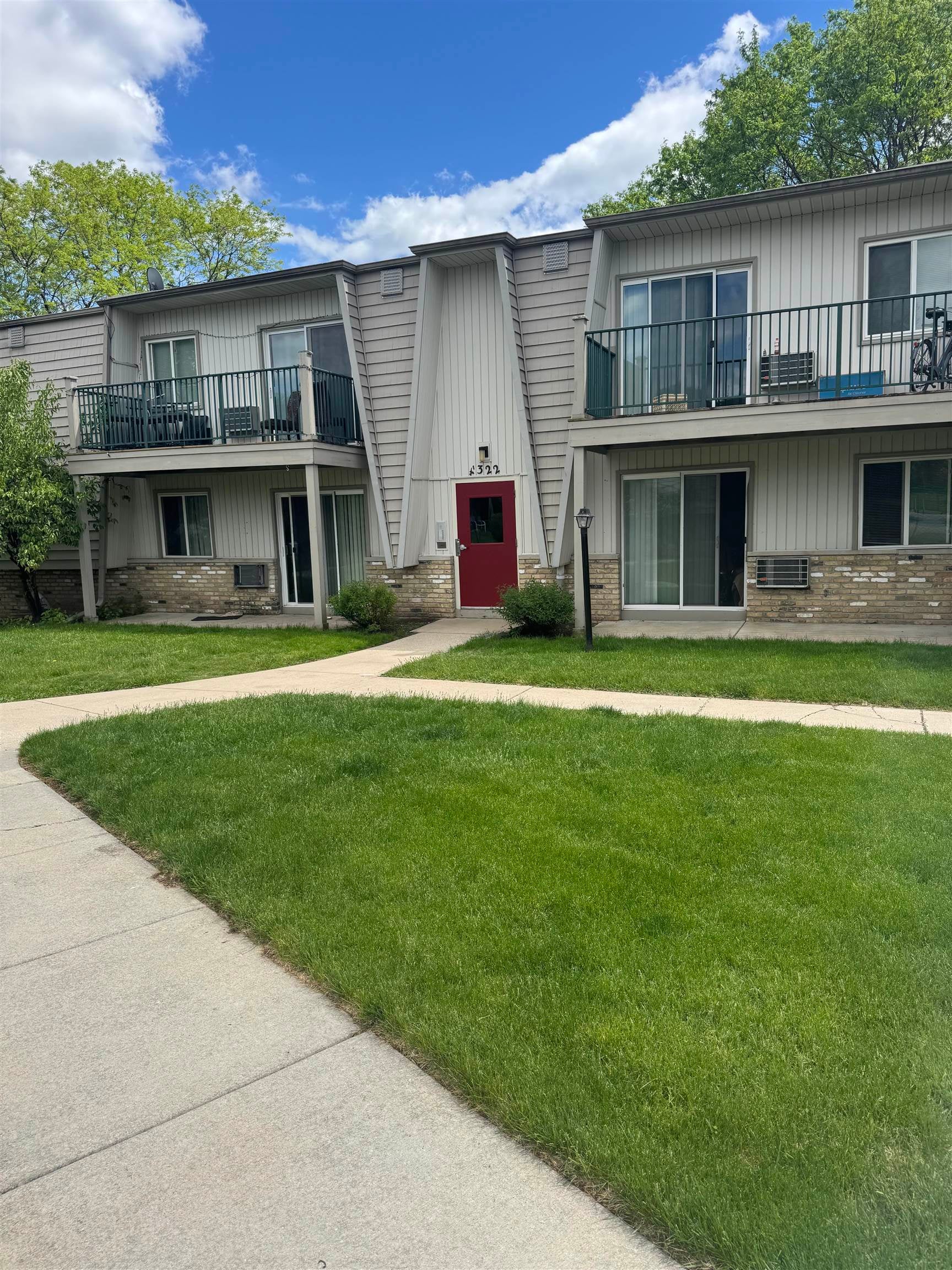 4322 Melody Lane 212 — photo