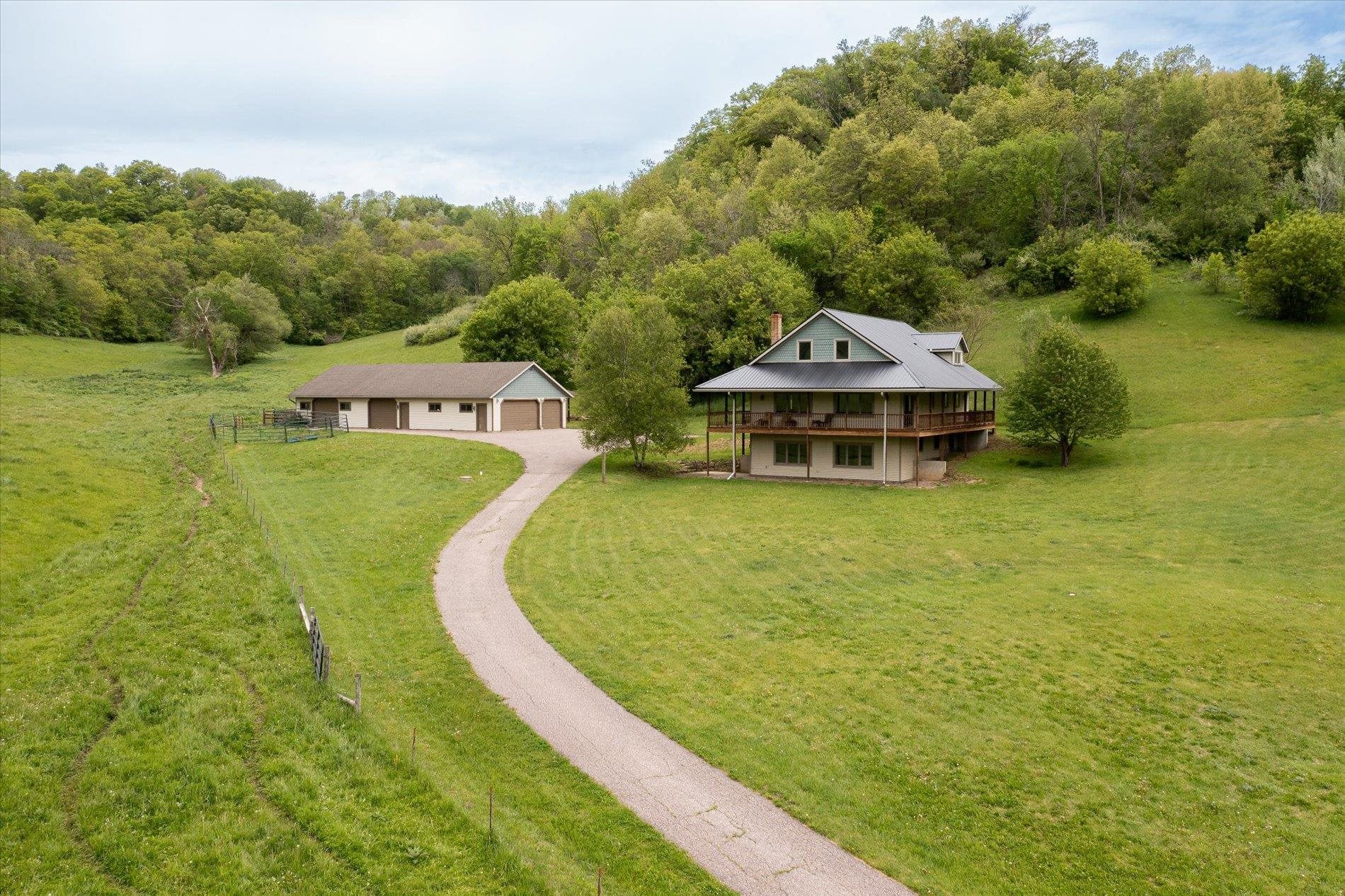 27538 County Hwy Dd — photo