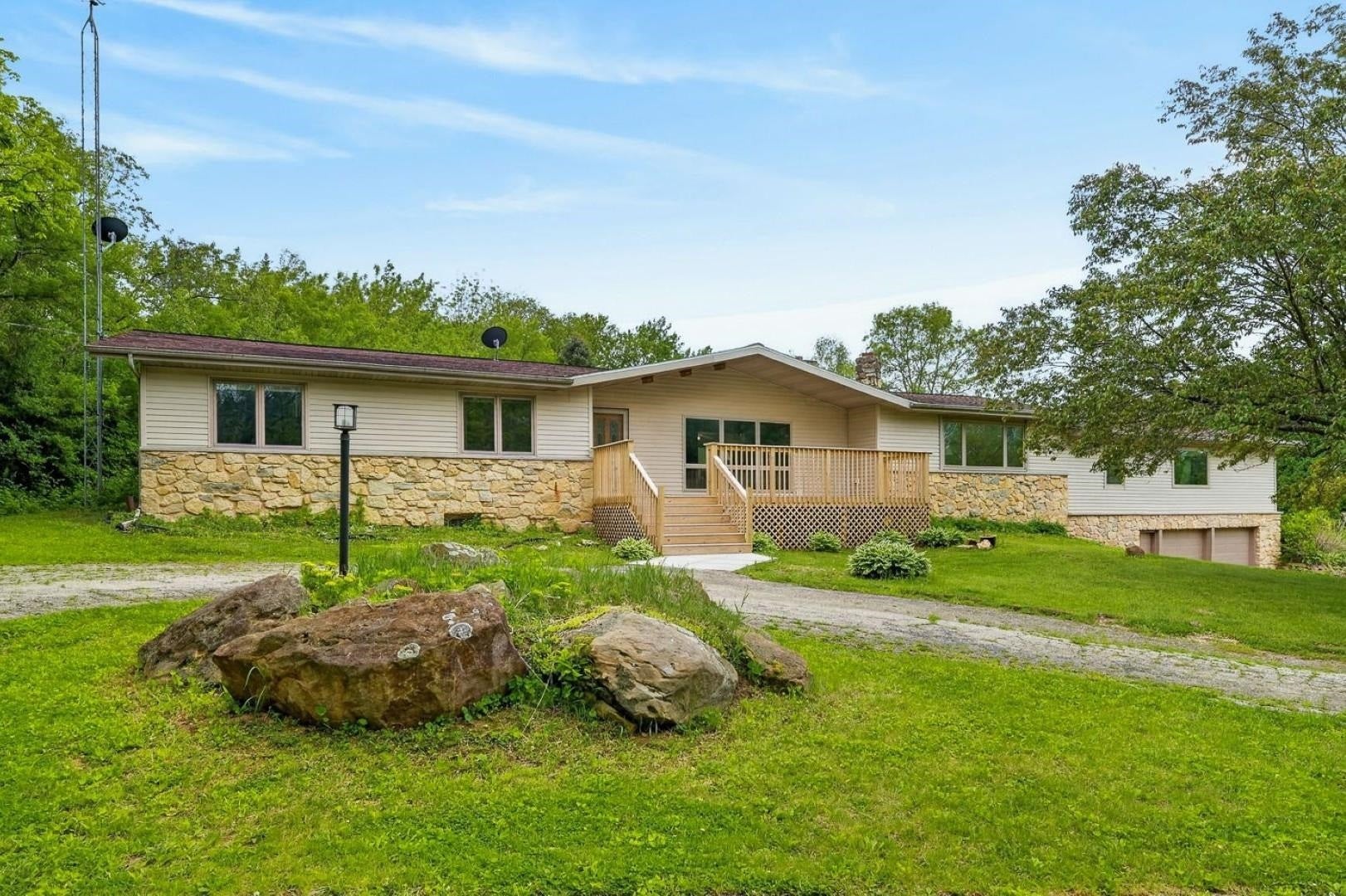 6473 Sunset Drive — photo