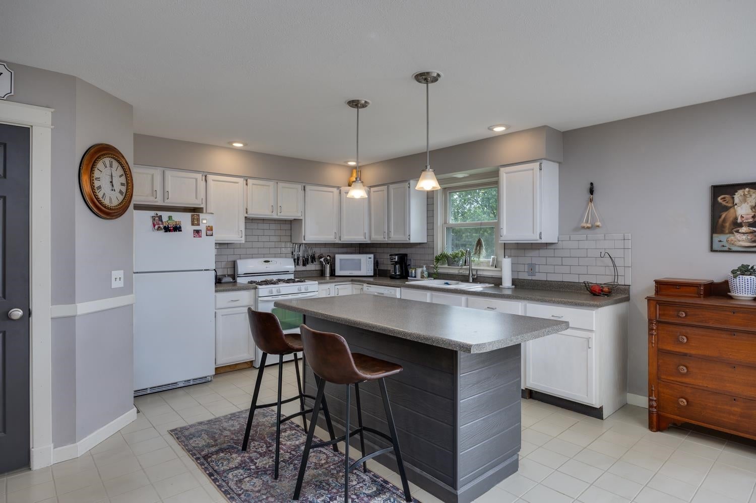 5909 N Violet View Drive — photo