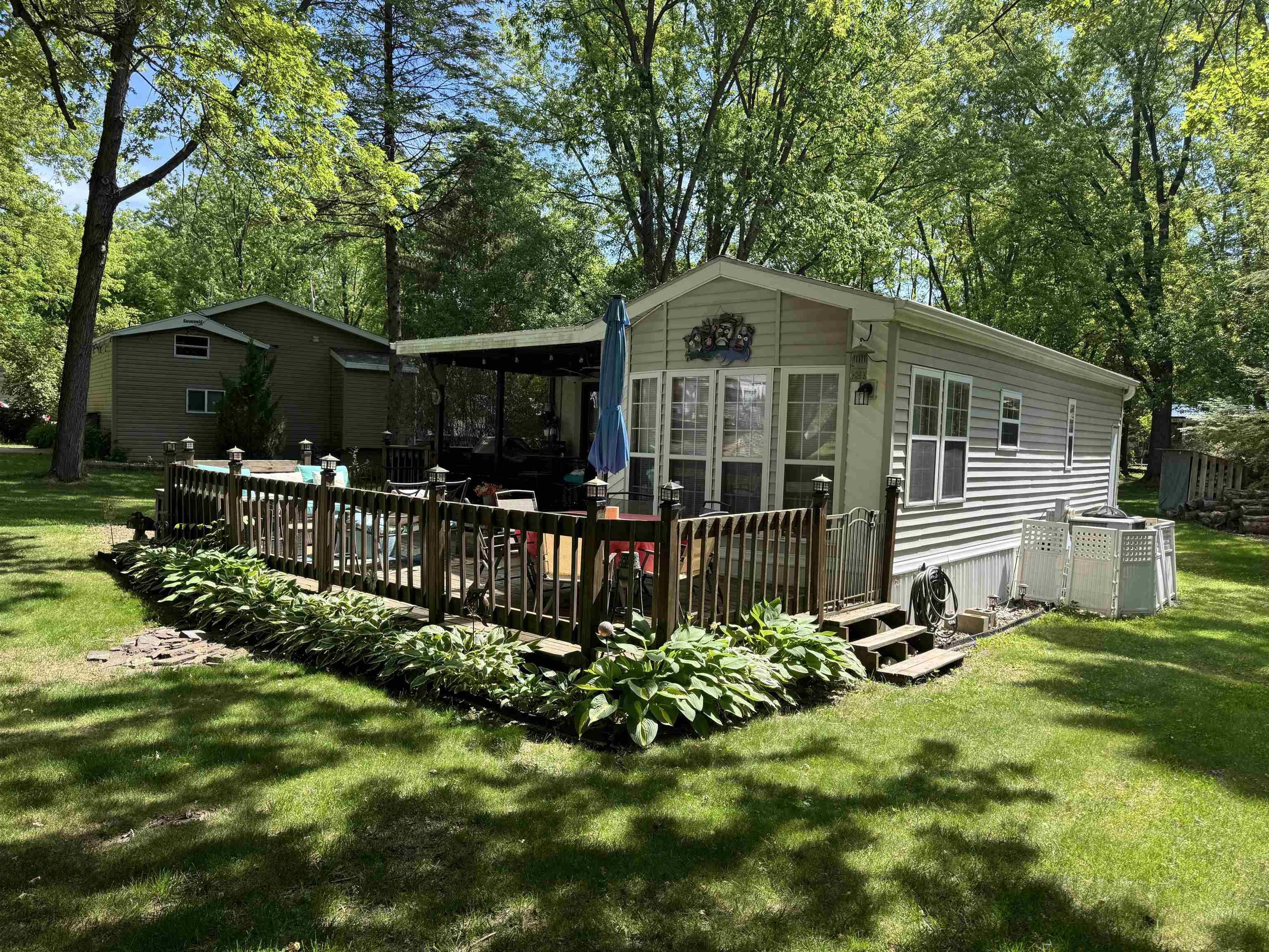 208 Hillside Drive — photo
