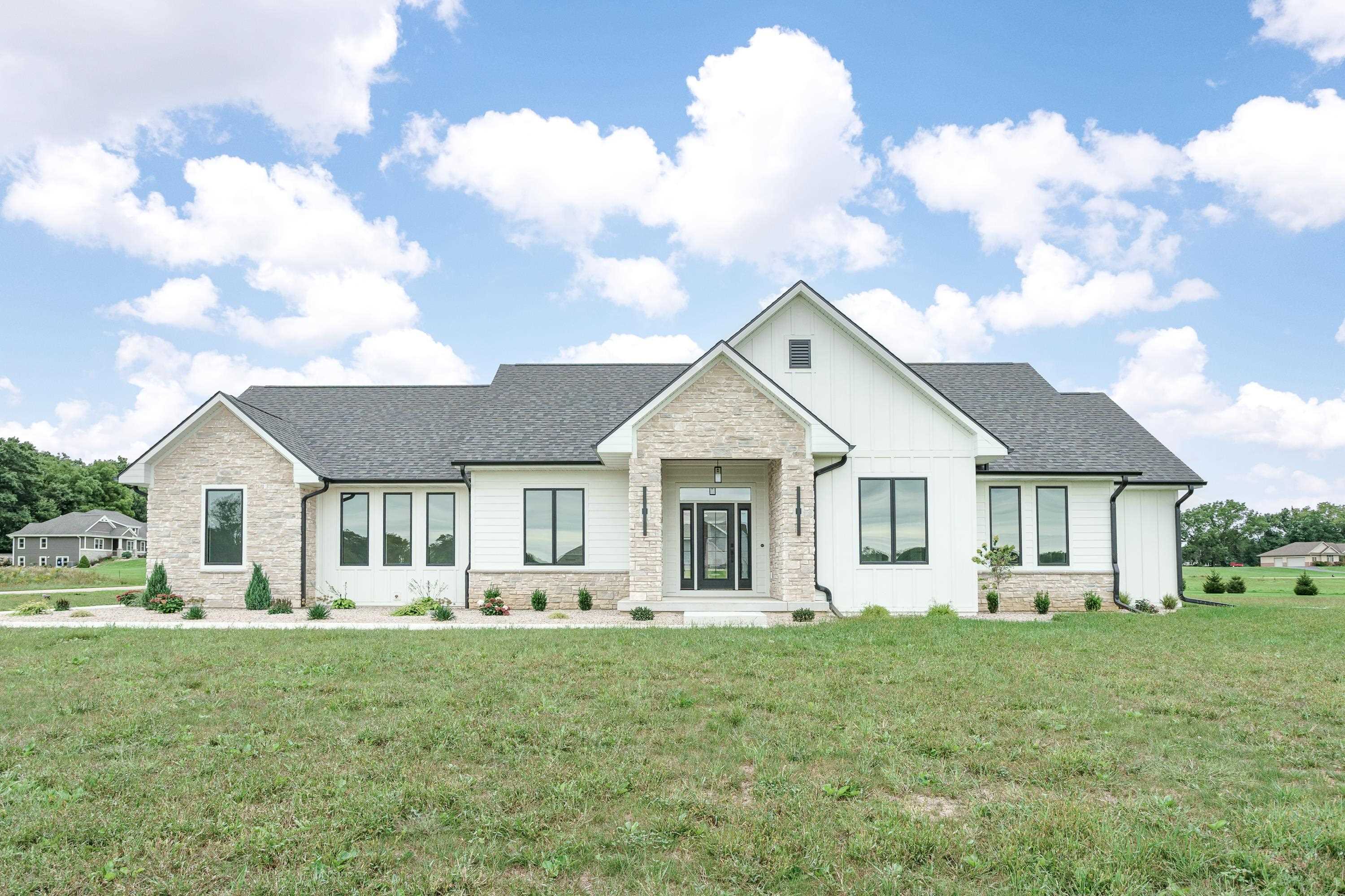 5143 N Brownwood Drive — photo