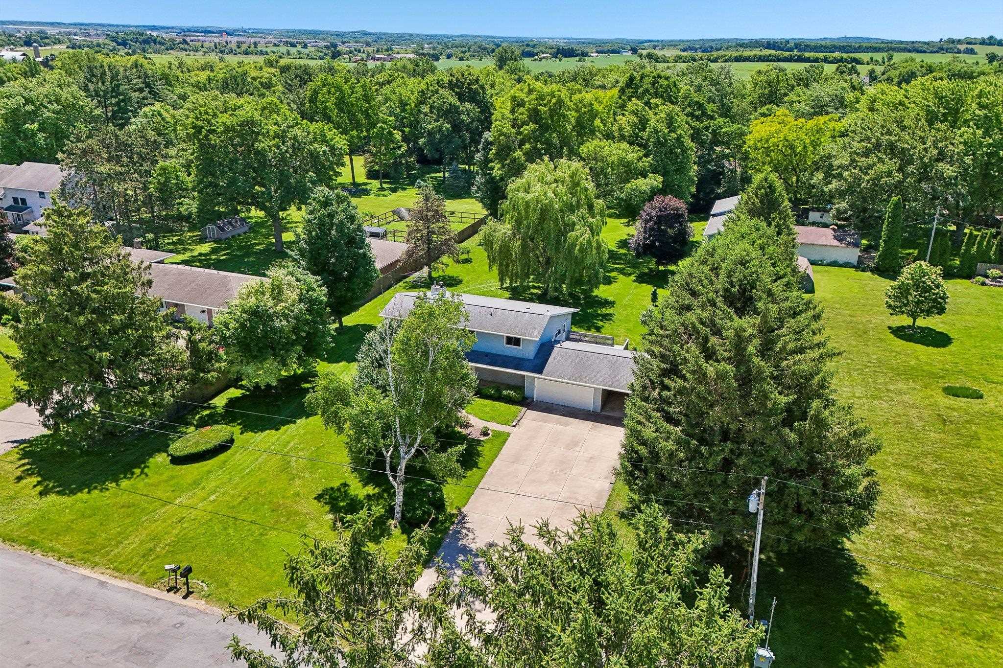 4833 Windsor Prairie Road — photo