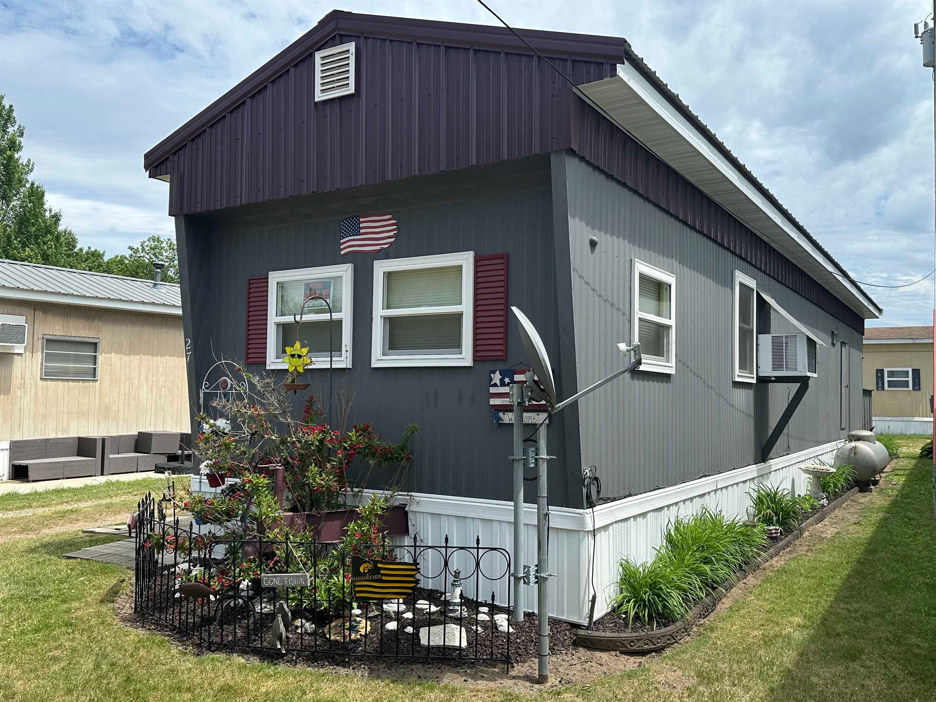 555 Ripley Court — photo